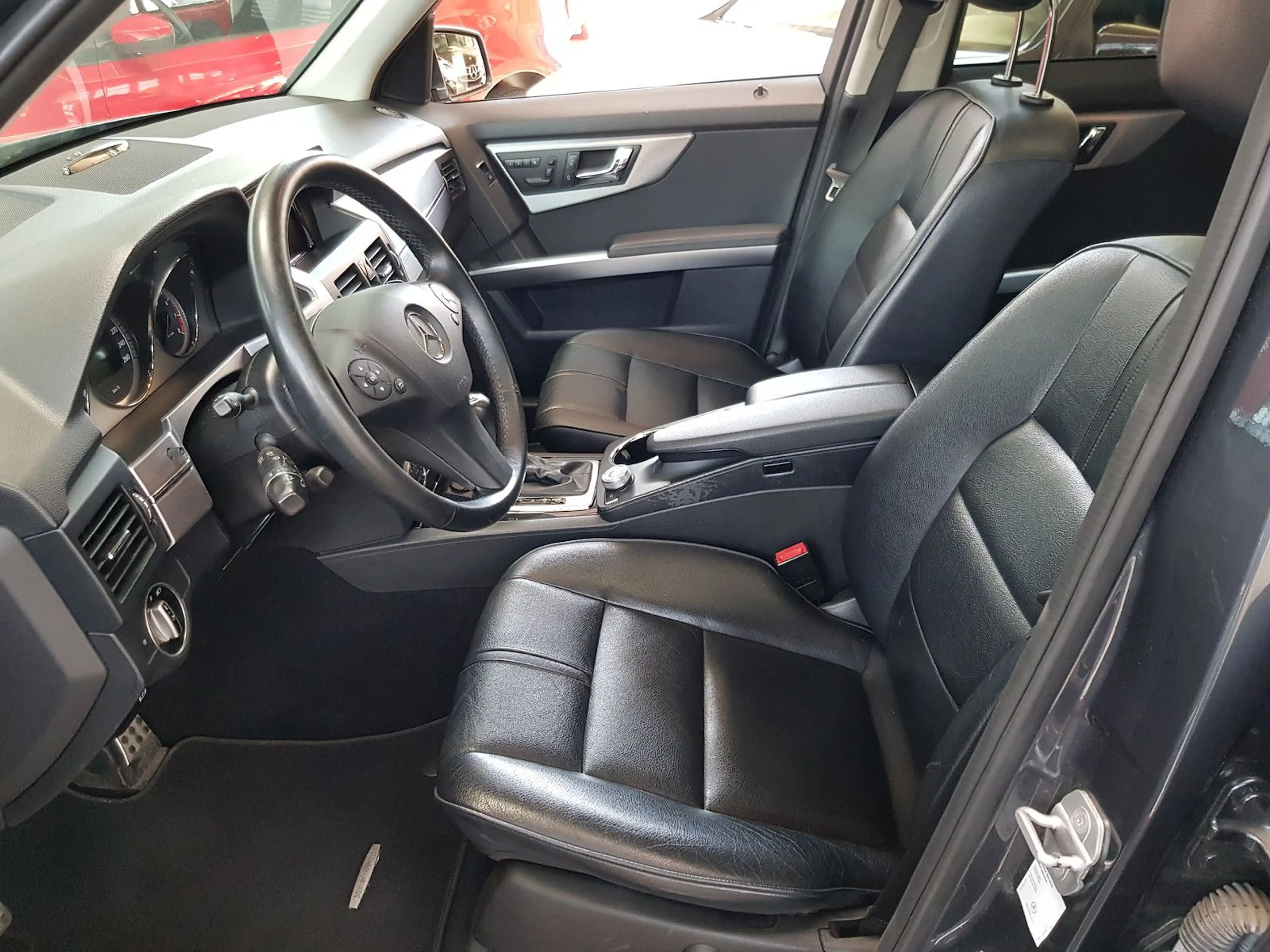 Mercedes-Benz GLK 300 PANO NAVI XENON KAMERA PTS MEMORY SHZ — photo 7
