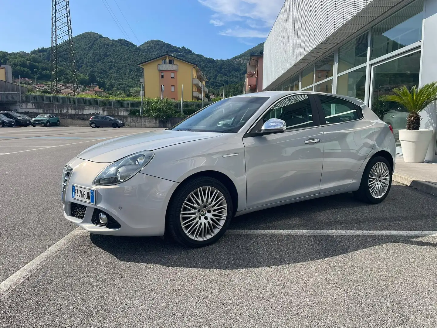Alfa Romeo Giulietta 1.6 JTDm 105Cv Exclusive 77kW Bianco - 1