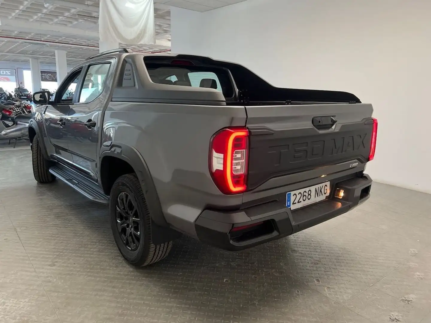 Maxus T60 MAX 4WD 8AT Gris - 2