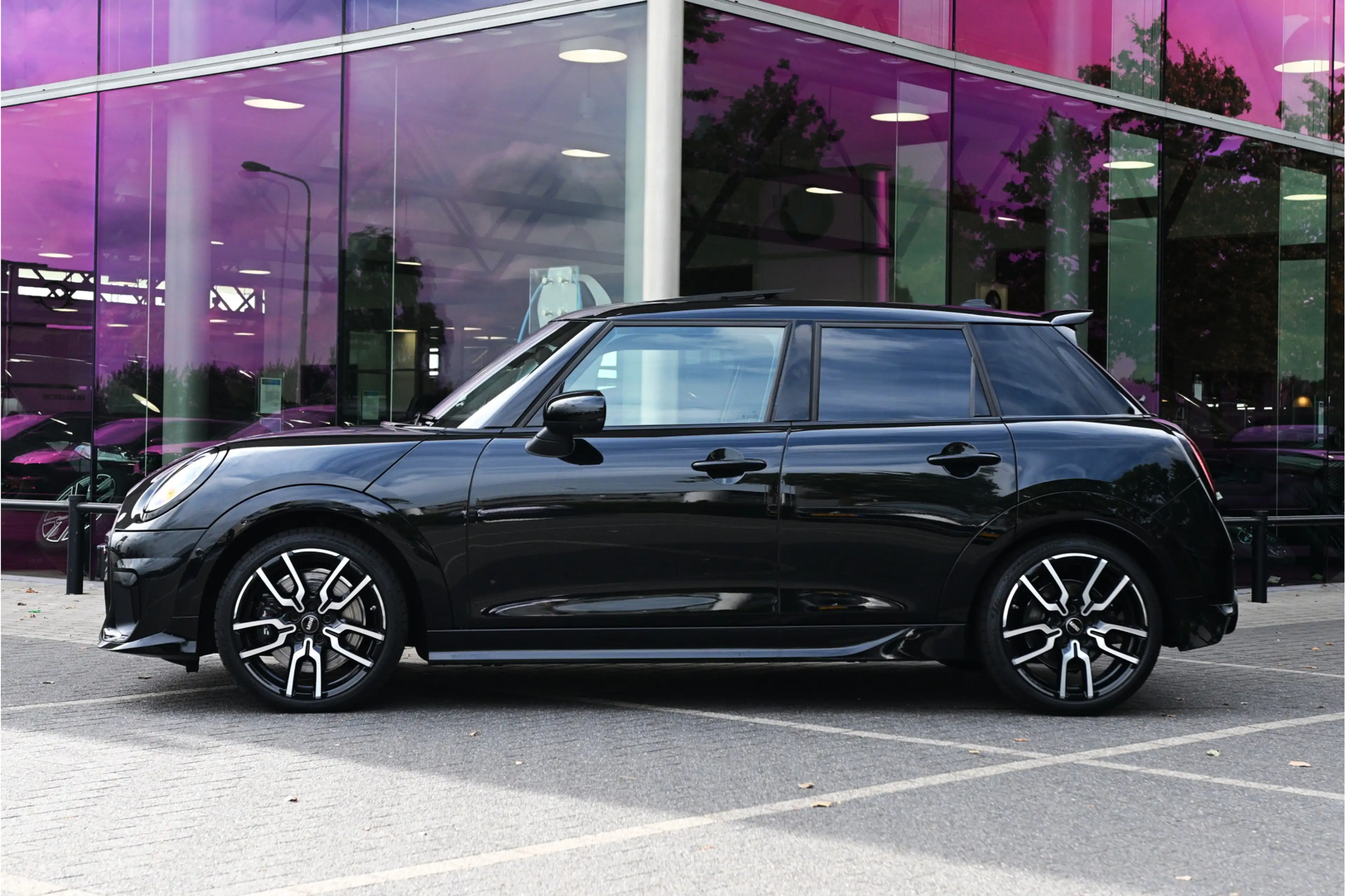 MINI Cooper S Hatchback / JCW / Pakket XL / 18" John Cooper Work — photo 5
