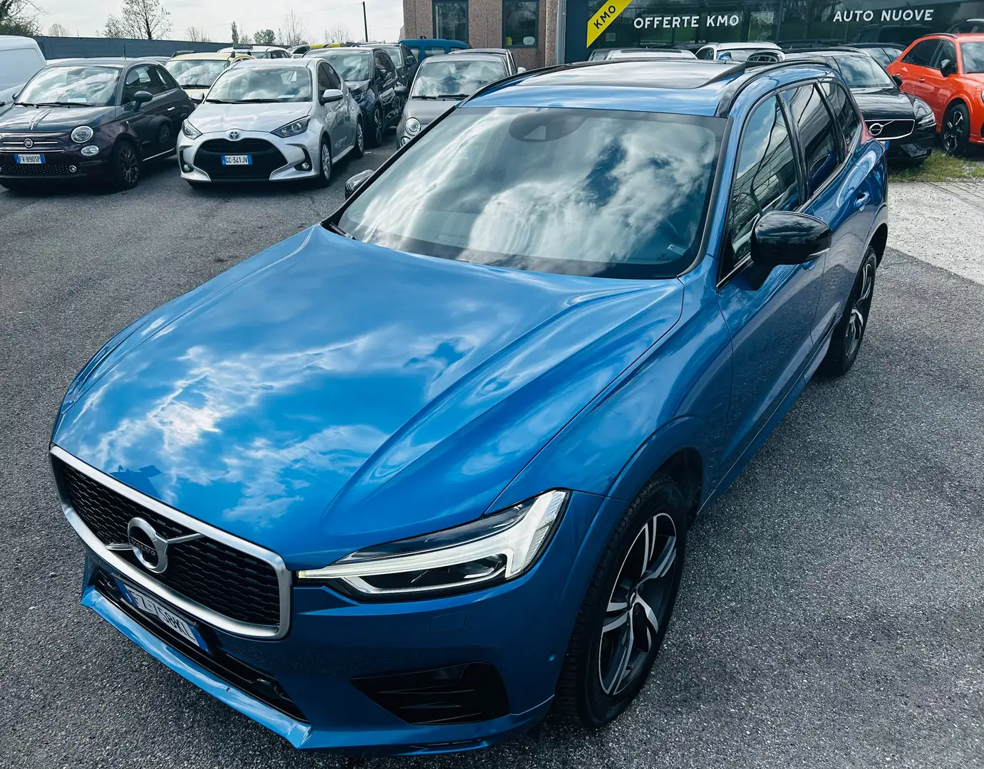 Volvo XC60 XC60 2.0 b5 R-design awd auto Iva esposta! Blauw - 1