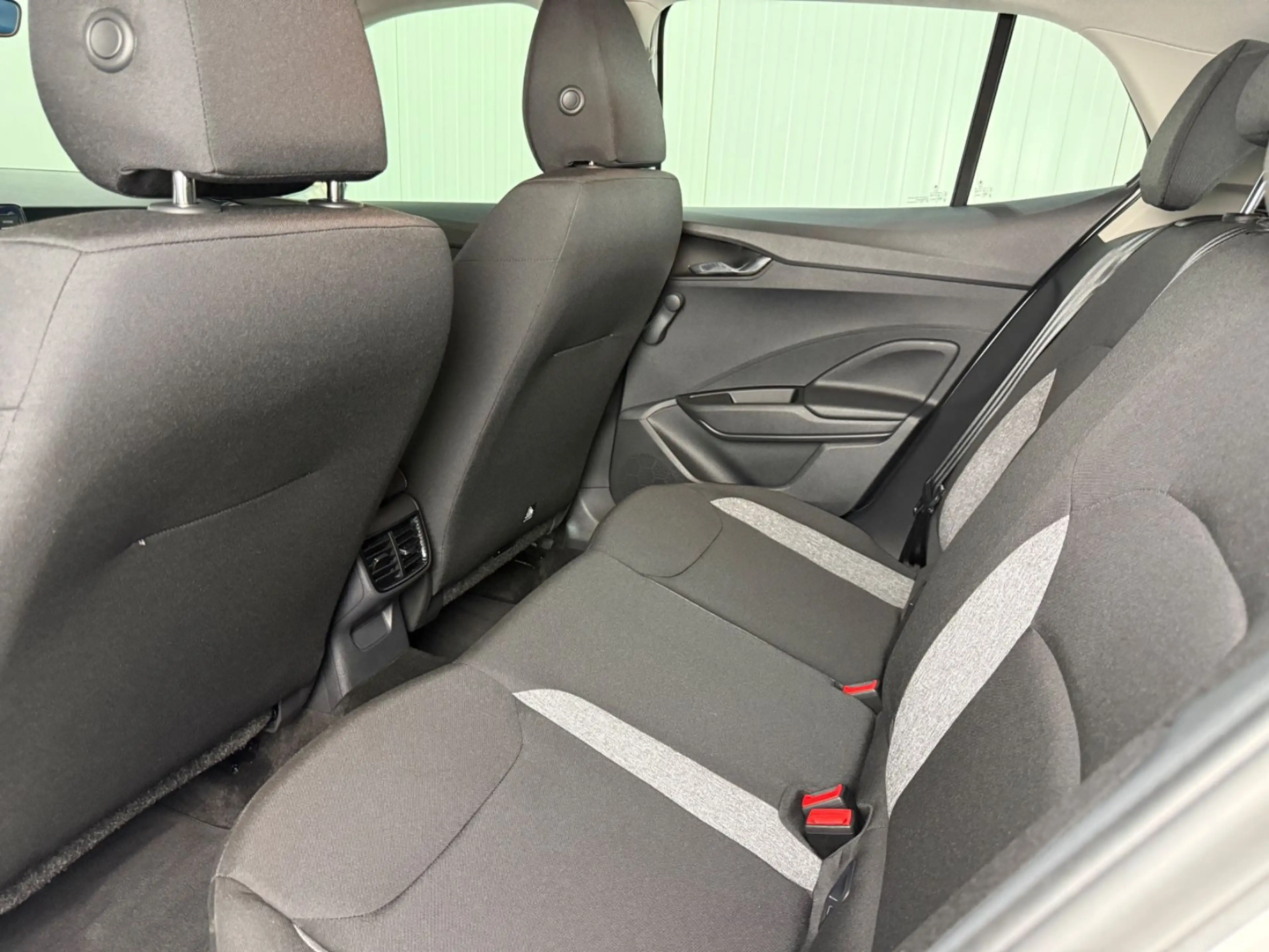 Skoda Fabia Active LED - CarPlay - Sitzheizung - PDC — photo 14