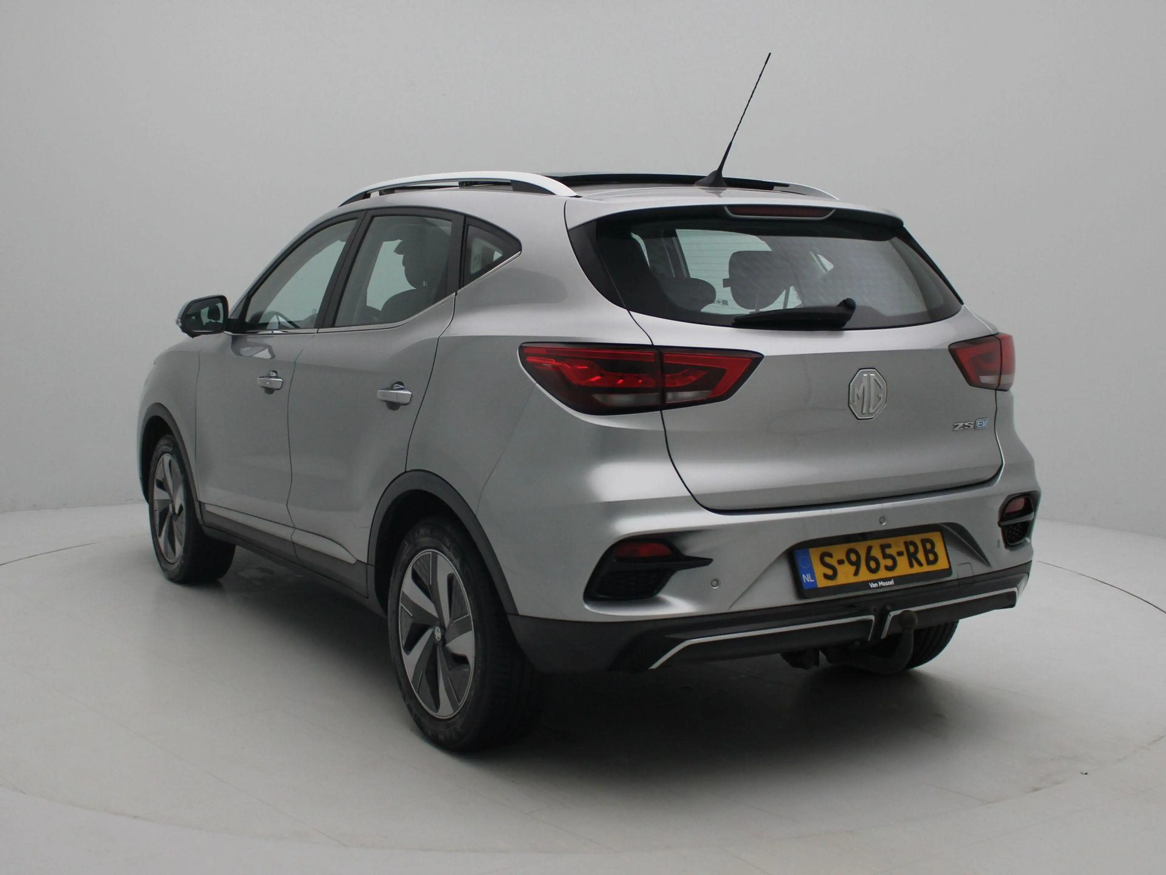 MG ZS MG EV EV Long Range Luxury 70 kWh | Apple Carplay/ — photo 2