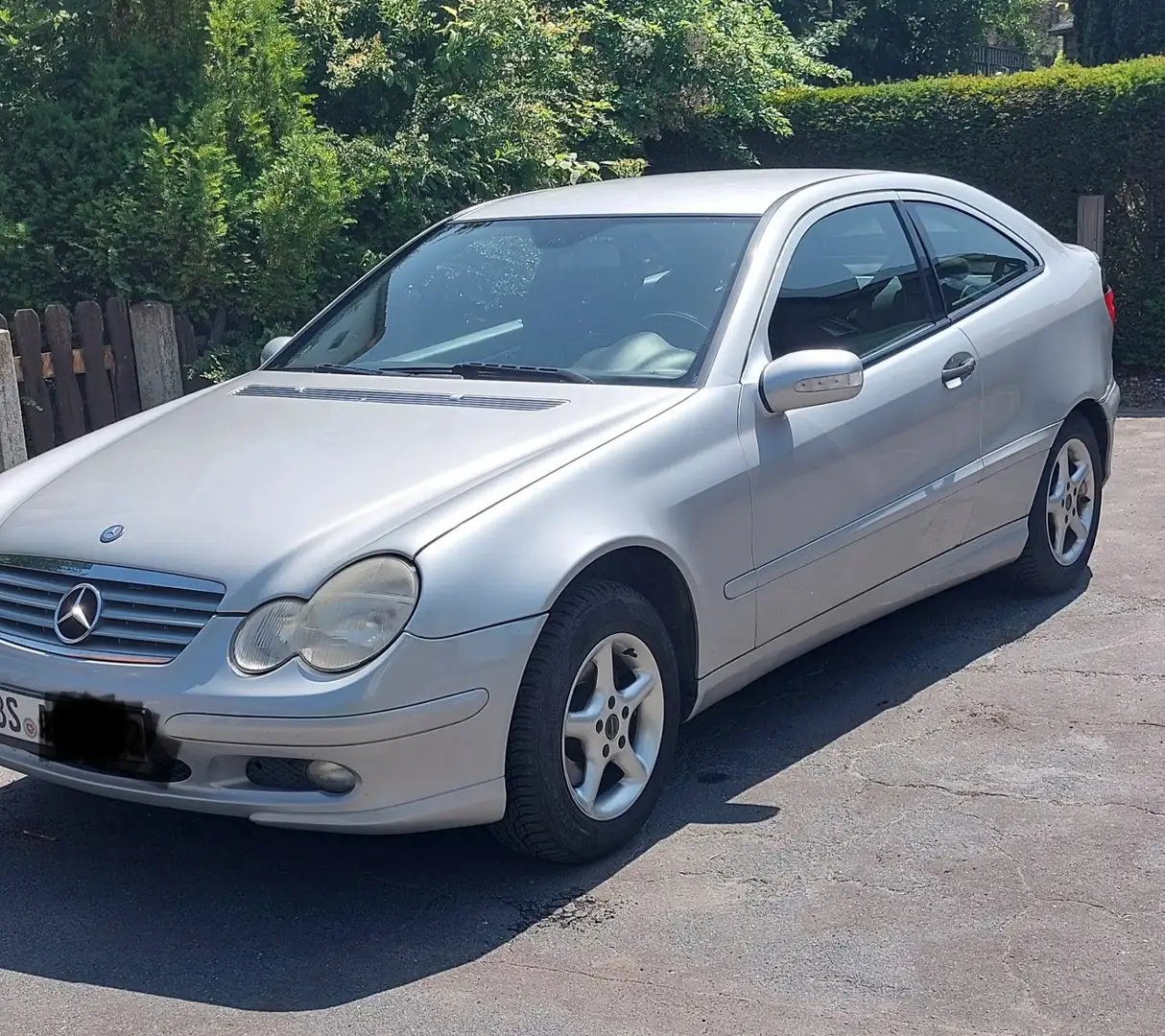 Mercedes-Benz C 200 Coupe Kompressor (203.742) Grau - 2