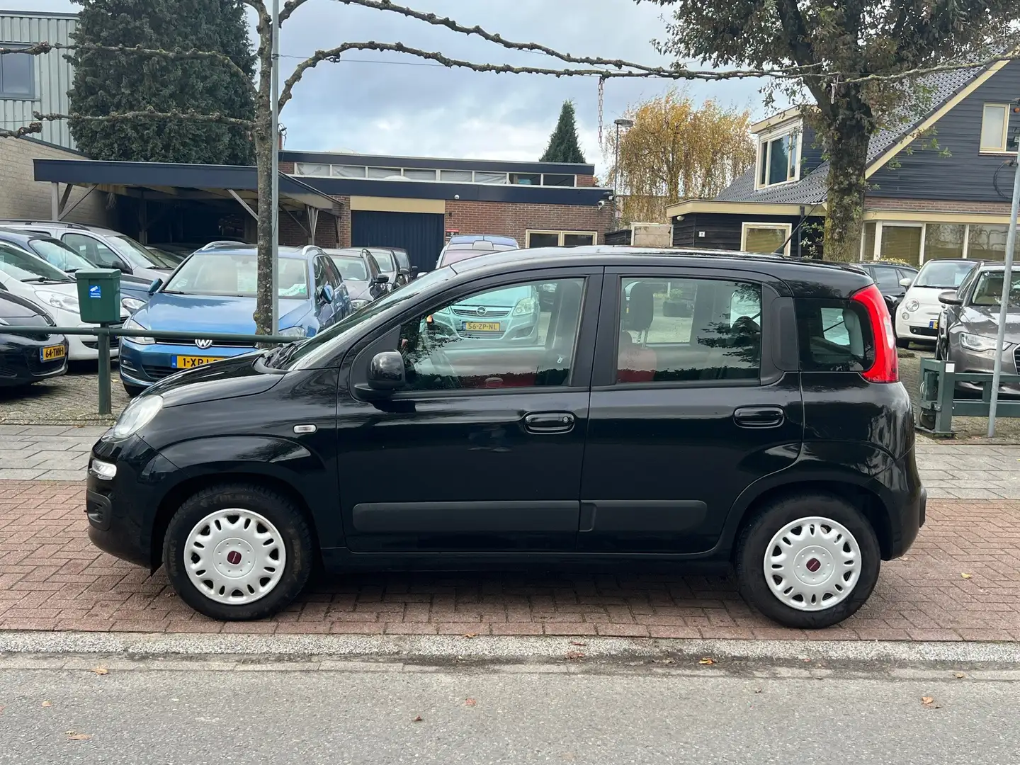 Fiat Panda 0.9 TwinAir Cool *Dlr. ONDERHOUDEN/ AIRCO Zwart - 2