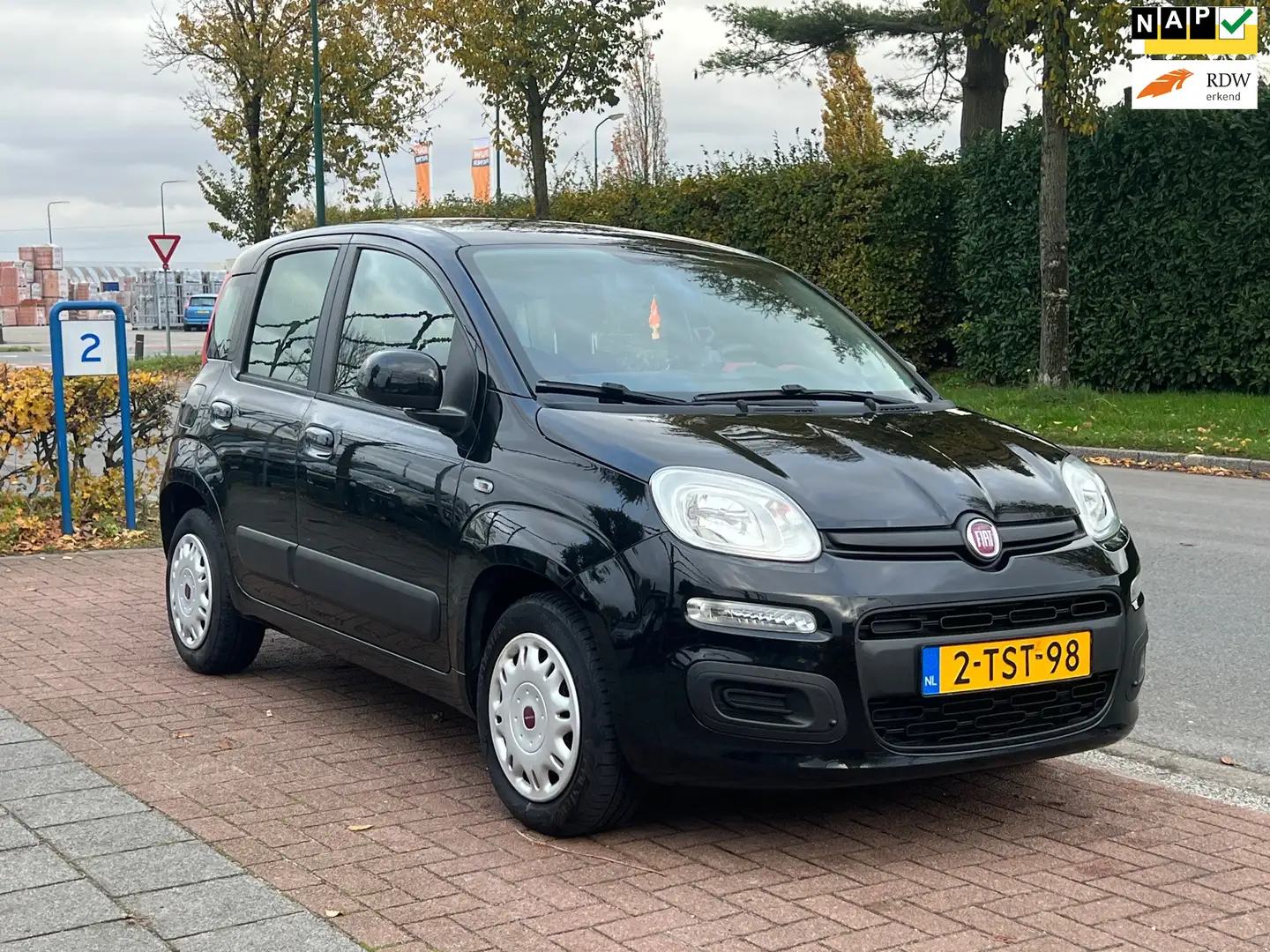 Fiat Panda 0.9 TwinAir Cool *Dlr. ONDERHOUDEN/ AIRCO Zwart - 1