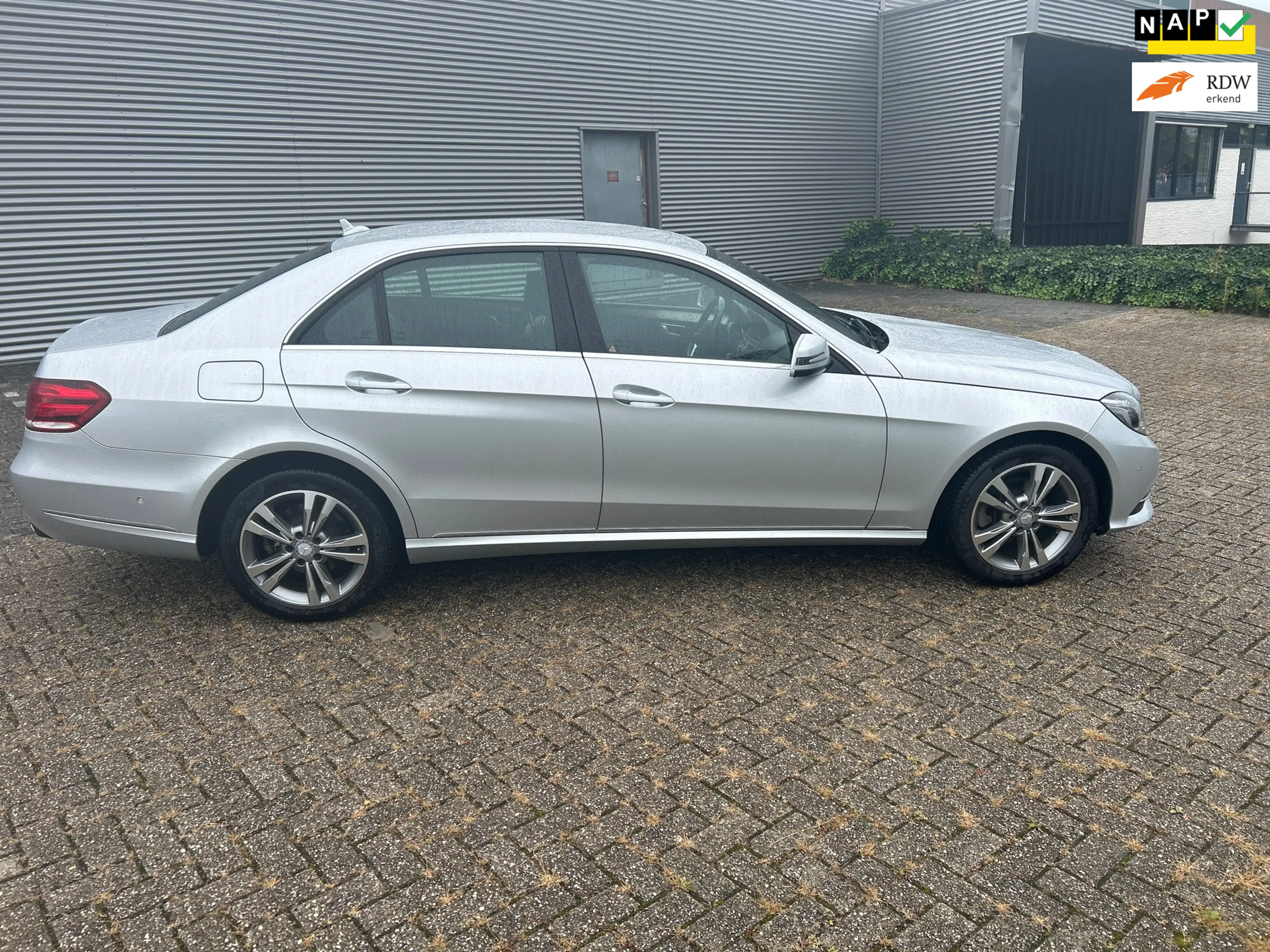 Mercedes-Benz E 200 Ambition Avantgarde Als nieuw