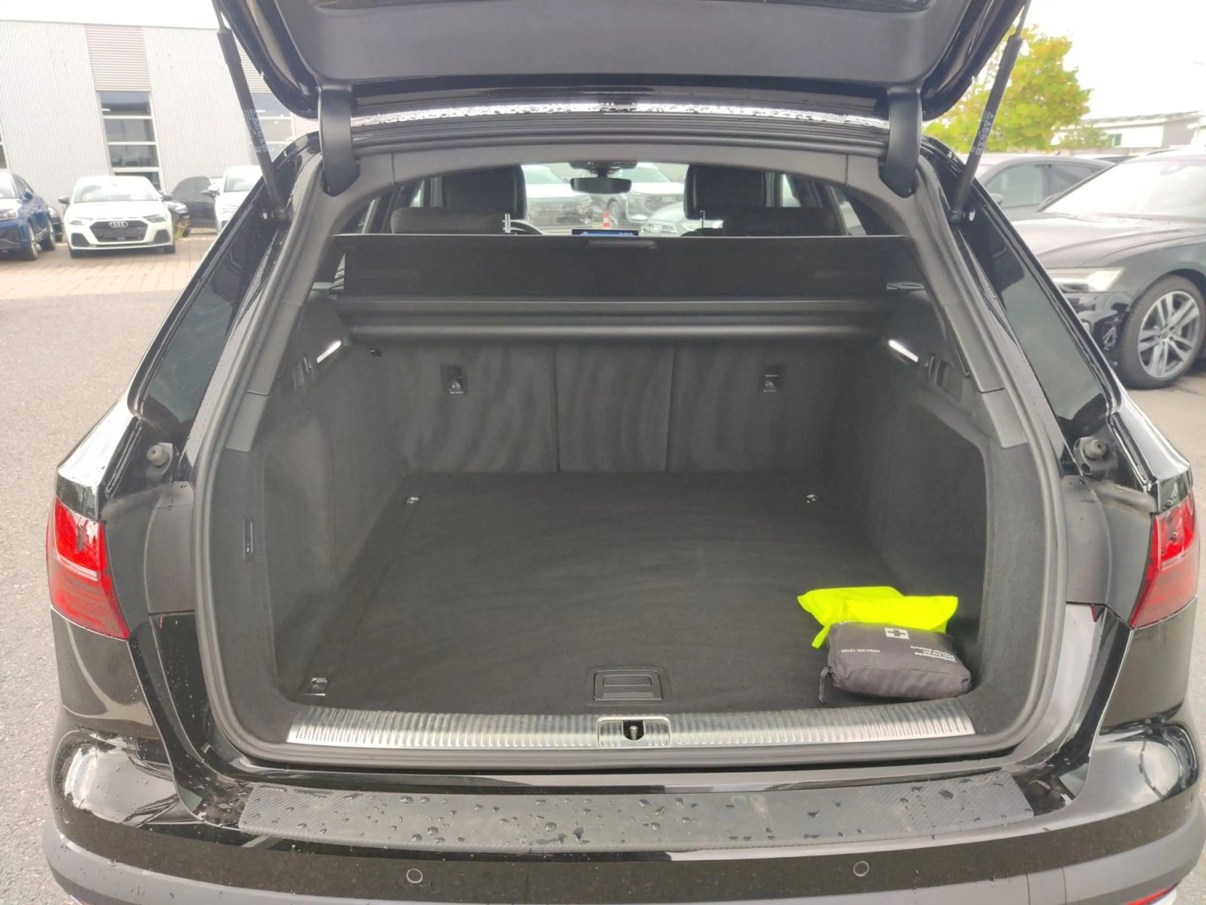 Audi A4 allroad A4 allroad 40 TDI S-Tronic, AHK, Assistenzpaket — photo 14