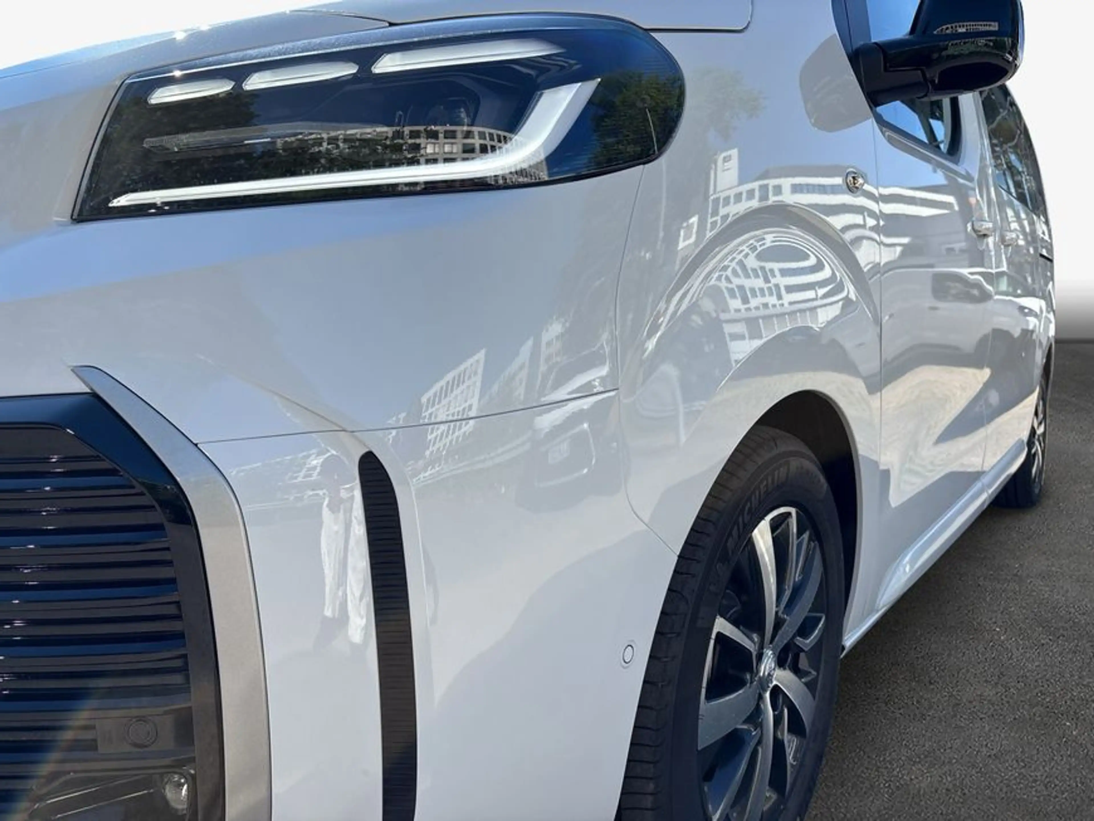 Toyota Proace Verso 2,2-l-D L1 Teamplayer Navi Kamera LED — photo 6