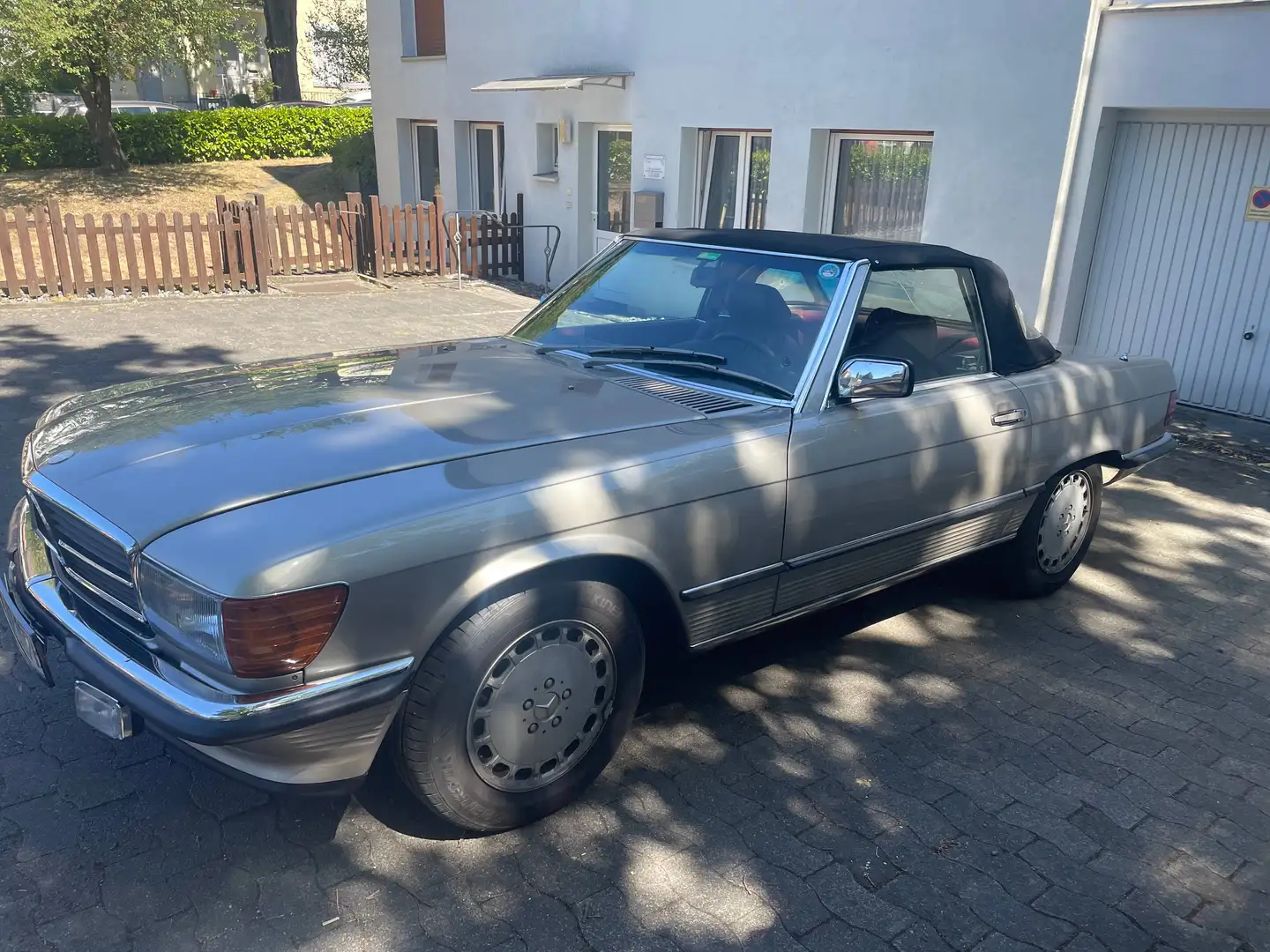 Mercedes-Benz SL 560 107 Roadster Silber - 2