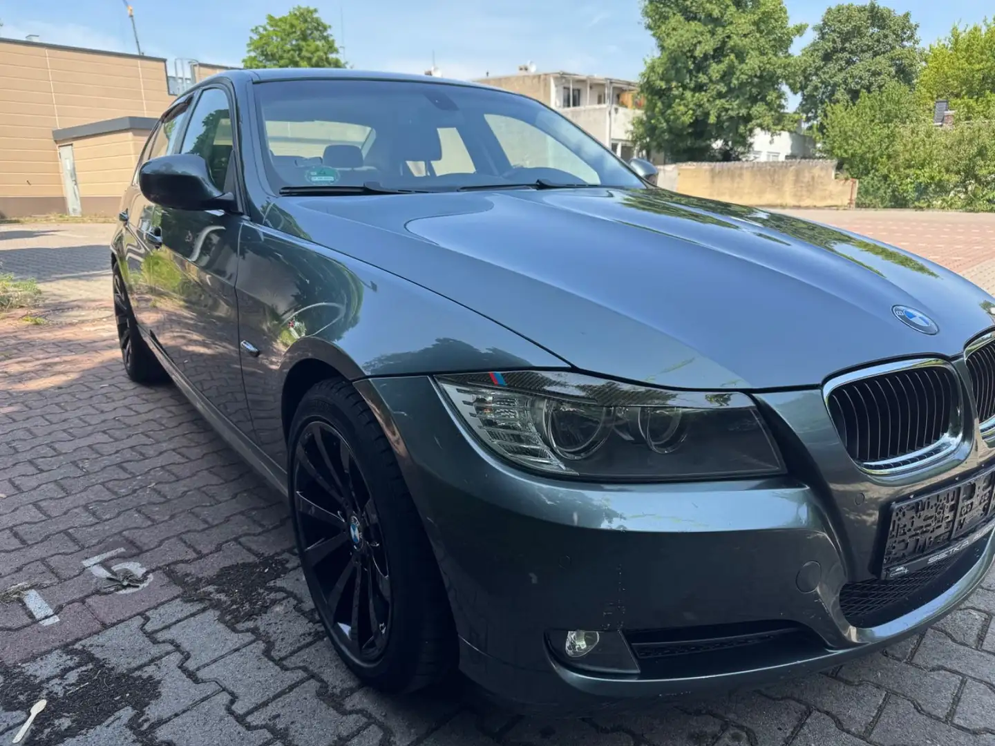BMW 318 Serie3 Lim. 318i.NAVI*AUTOMATIC*PDC*TELLEDER Gris - 2