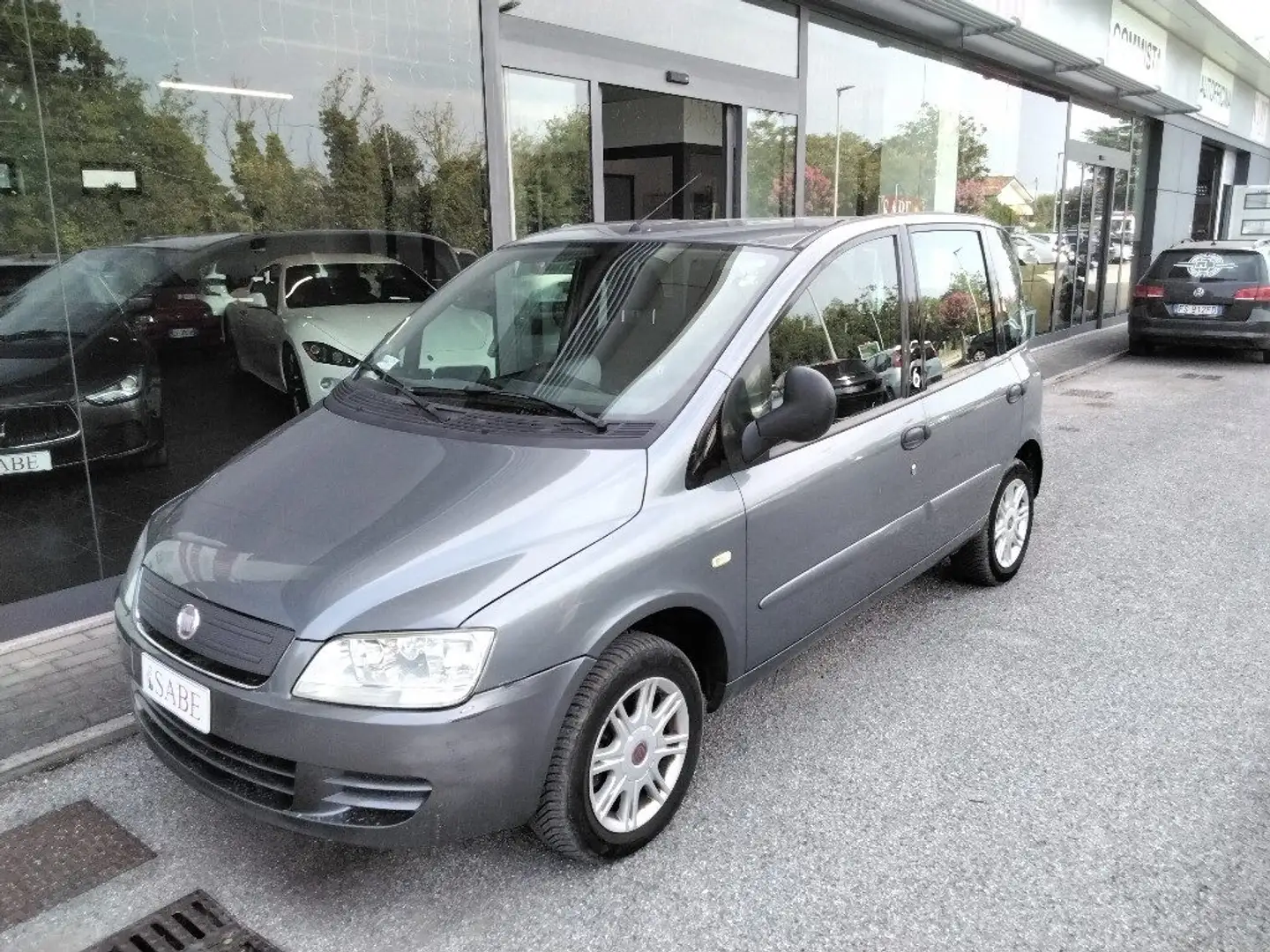 Fiat Multipla 1.6 16V Natural Power Dynamic Grau - 2