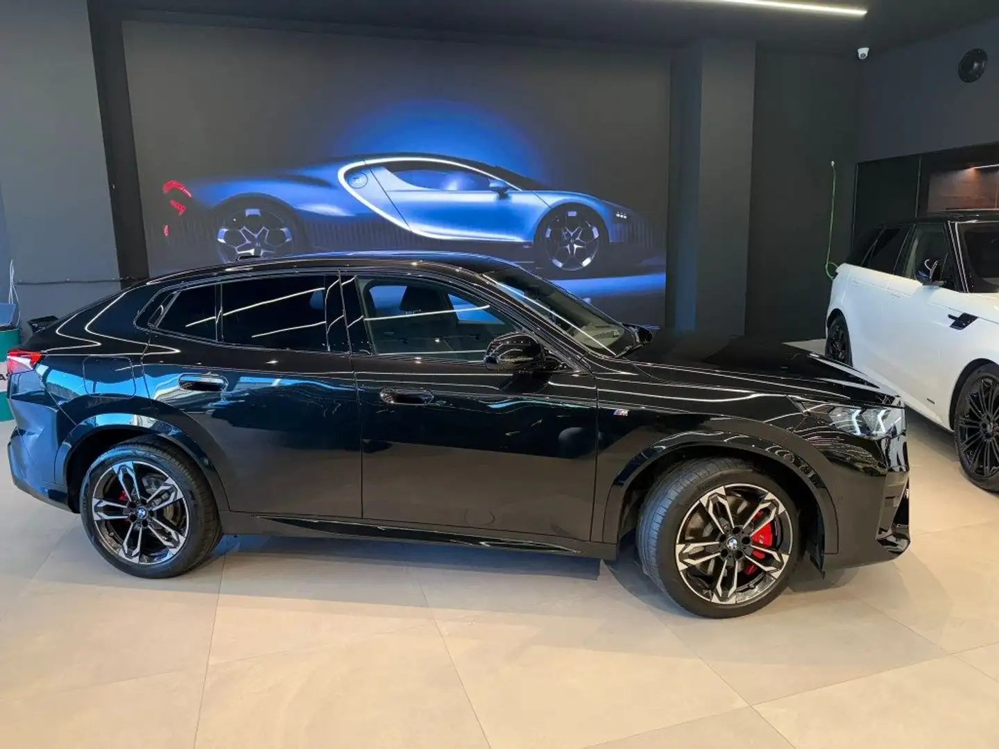 BMW X2 xDrive 20d Msport Pro Schwarz - 1