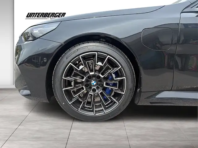 BMW M5 Touring Bowers & Wilkins| Comfort Paket Ansicht 6