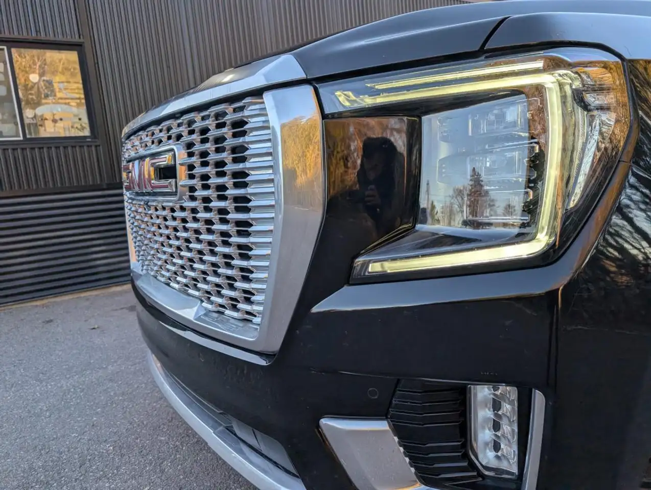 GMC Yukon снимка GMC Yukon