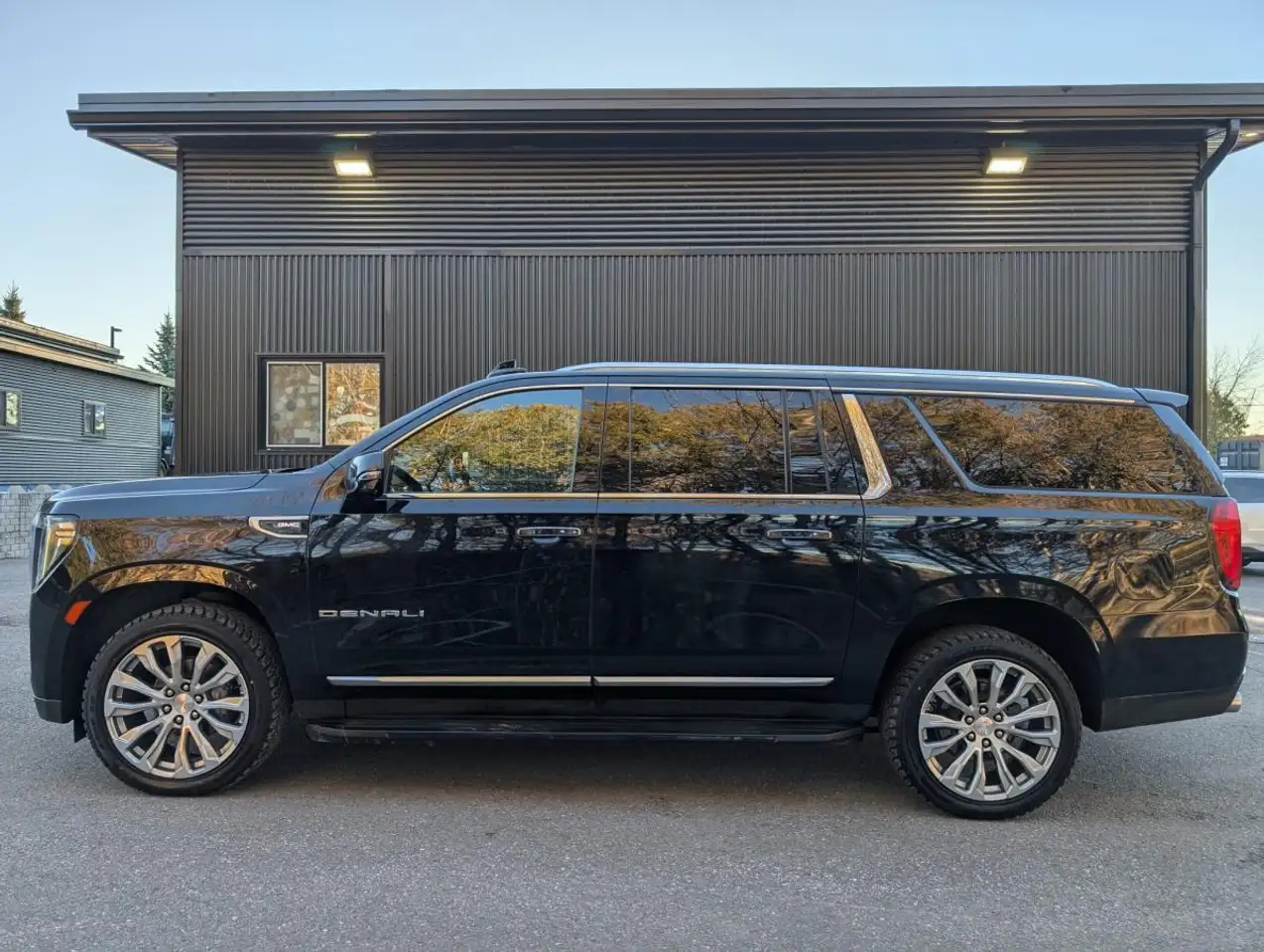 GMC Yukon снимка GMC Yukon
