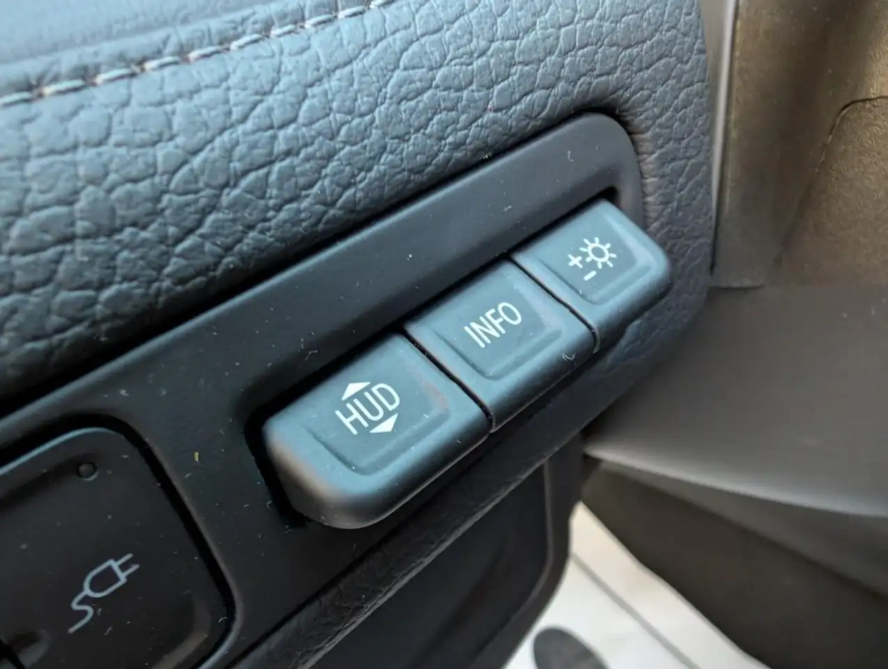 GMC Yukon снимка GMC Yukon