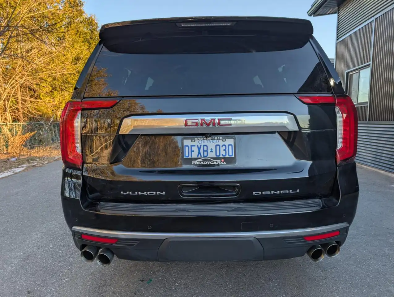 GMC Yukon снимка GMC Yukon