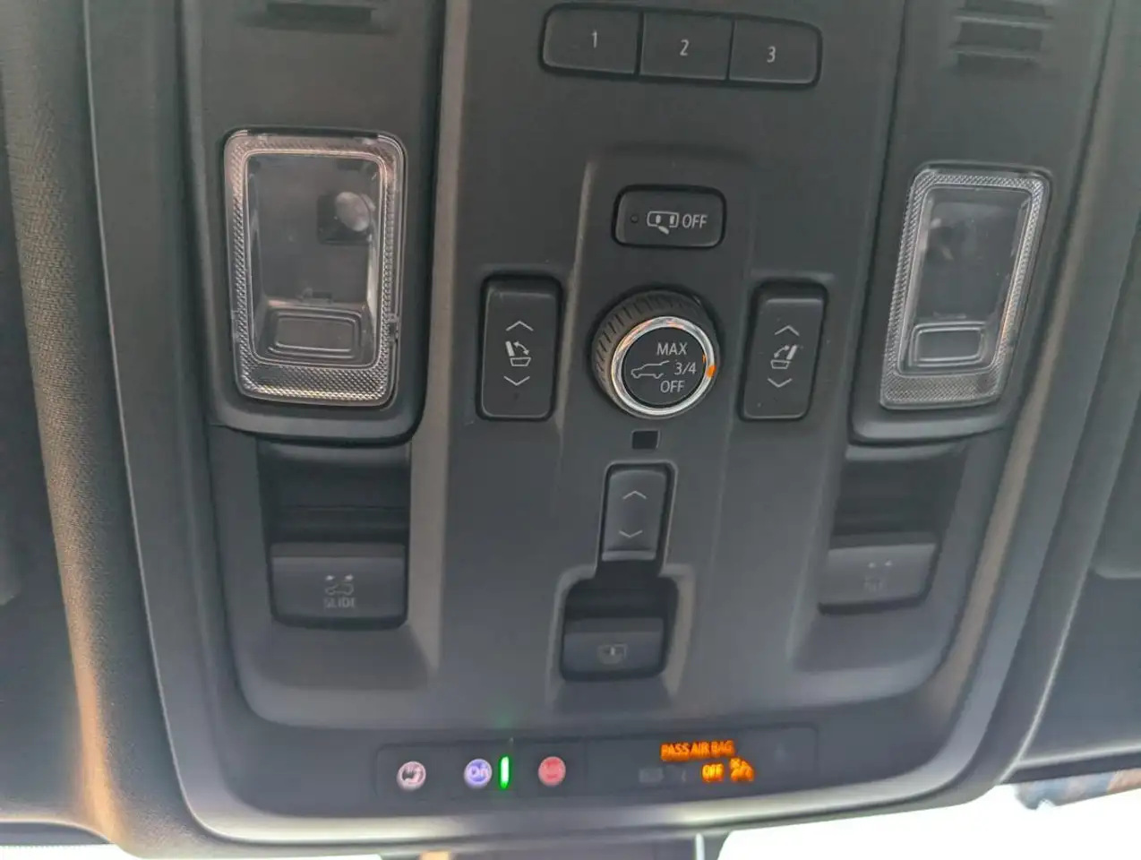 GMC Yukon снимка GMC Yukon