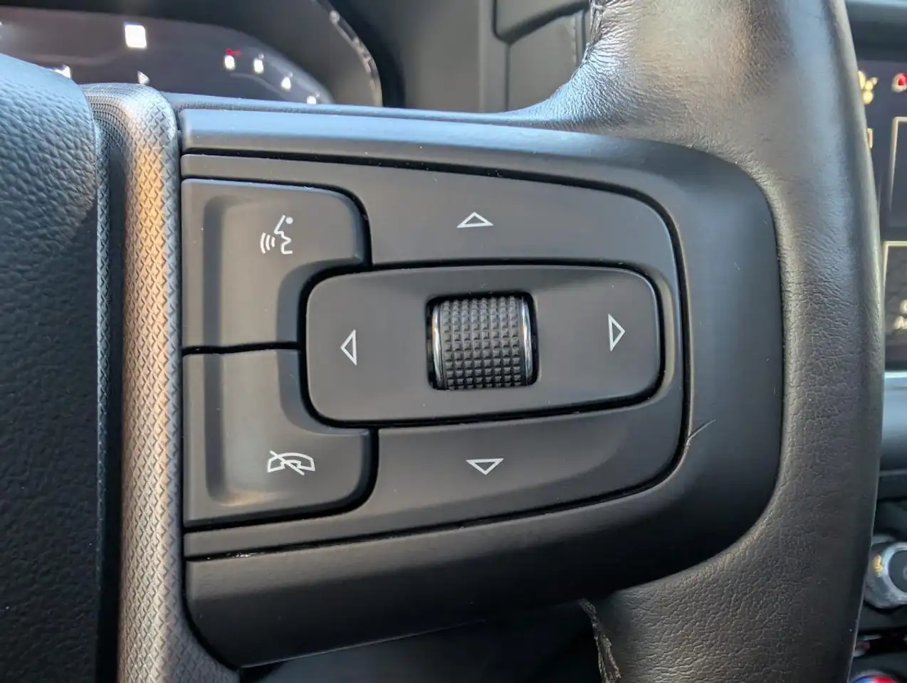 GMC Yukon снимка GMC Yukon