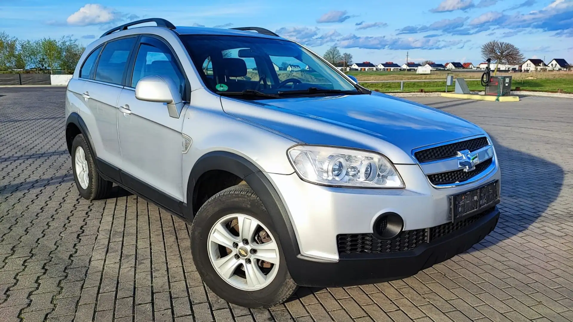 Chevrolet Captiva 2.4 2WD 7 Sitzer Gas LS Argintiu - 1
