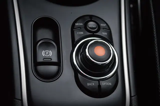 MINI Countryman view 15
