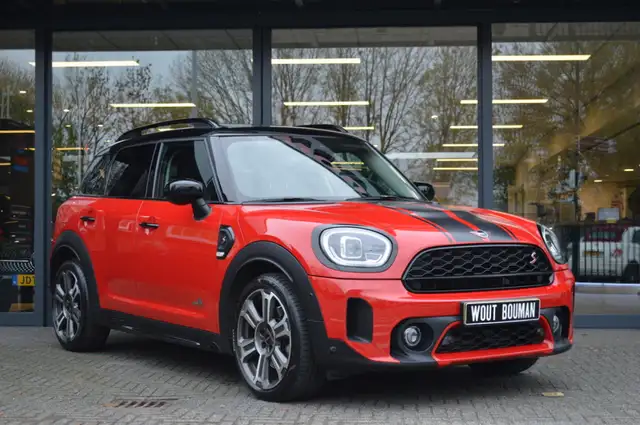 MINI Countryman view 3