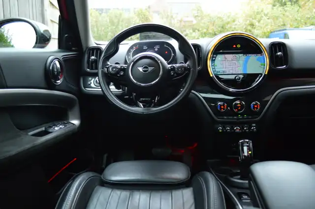 MINI Countryman view 4