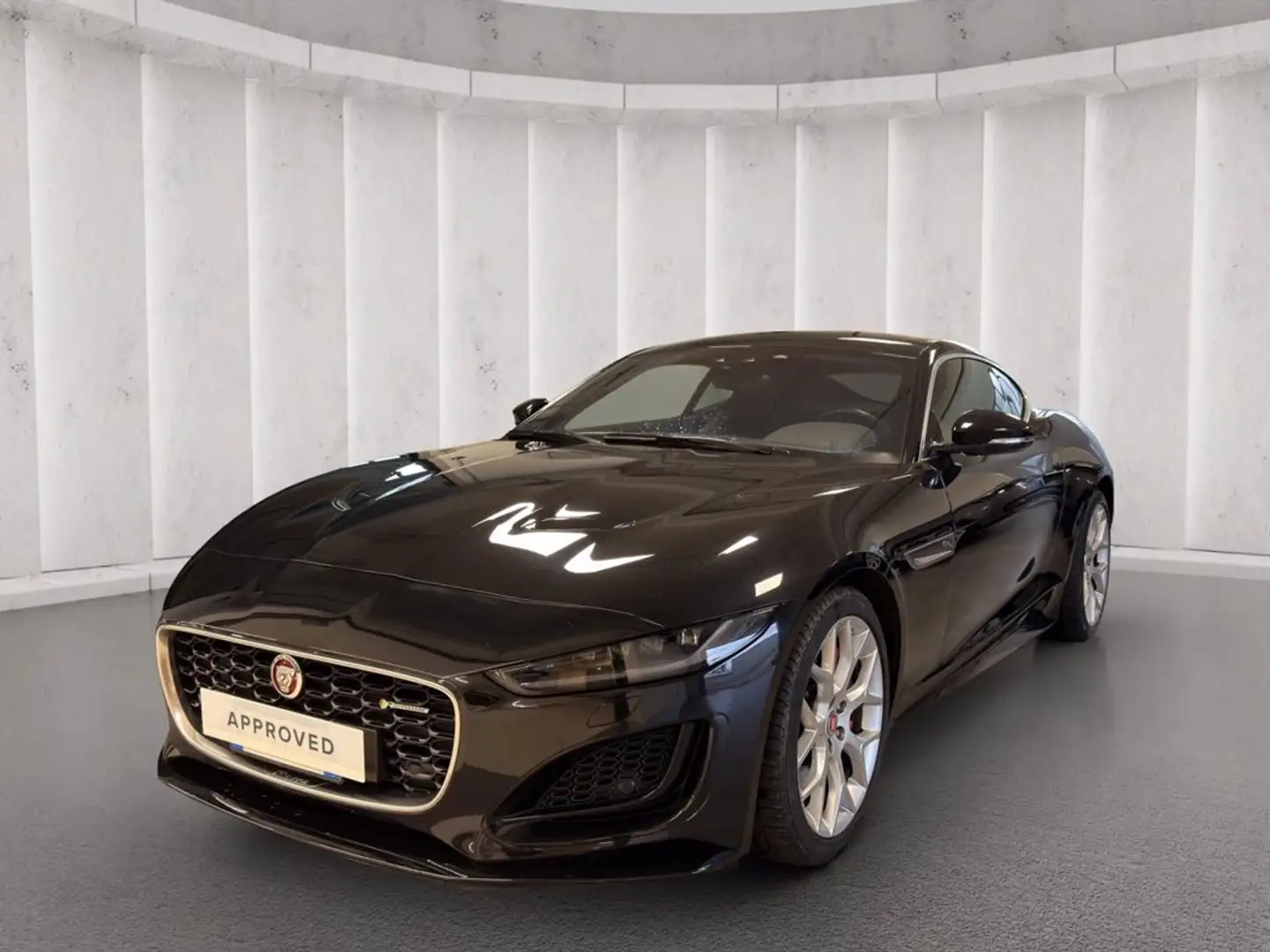 Jaguar F-Type coupe 2.0 i4 r-dynamic rwd 300cv auto Noir - 1