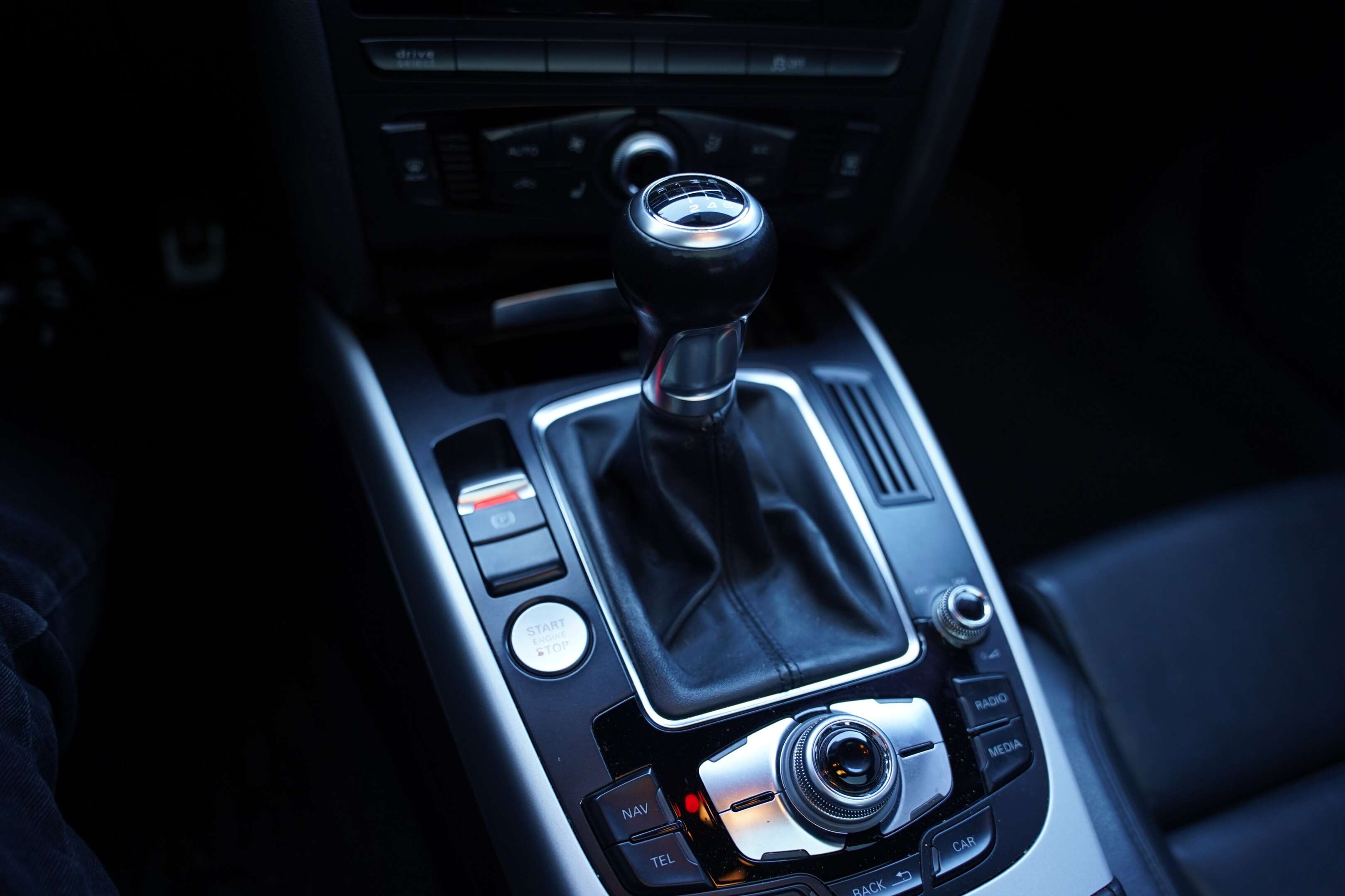 2016 Audi A5 COUPE/ S-LINE/ LOADED/ PANOROOF/ CAMERA/ NAV thumb 34