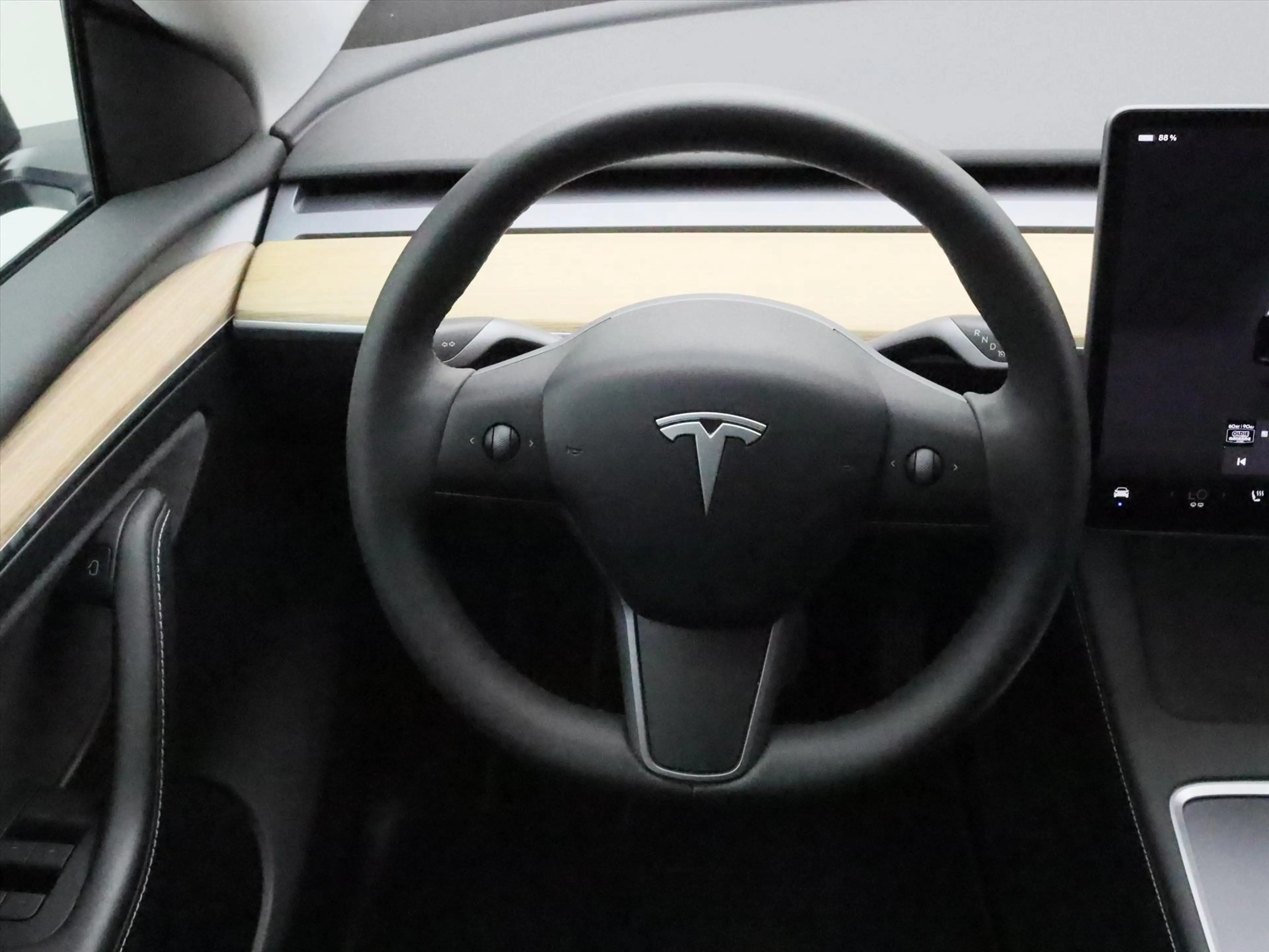 Tesla Model Y Standard RWD Plus 94.6% SoH [ AMD RYZEN+AUTOPILOT+ — photo 21