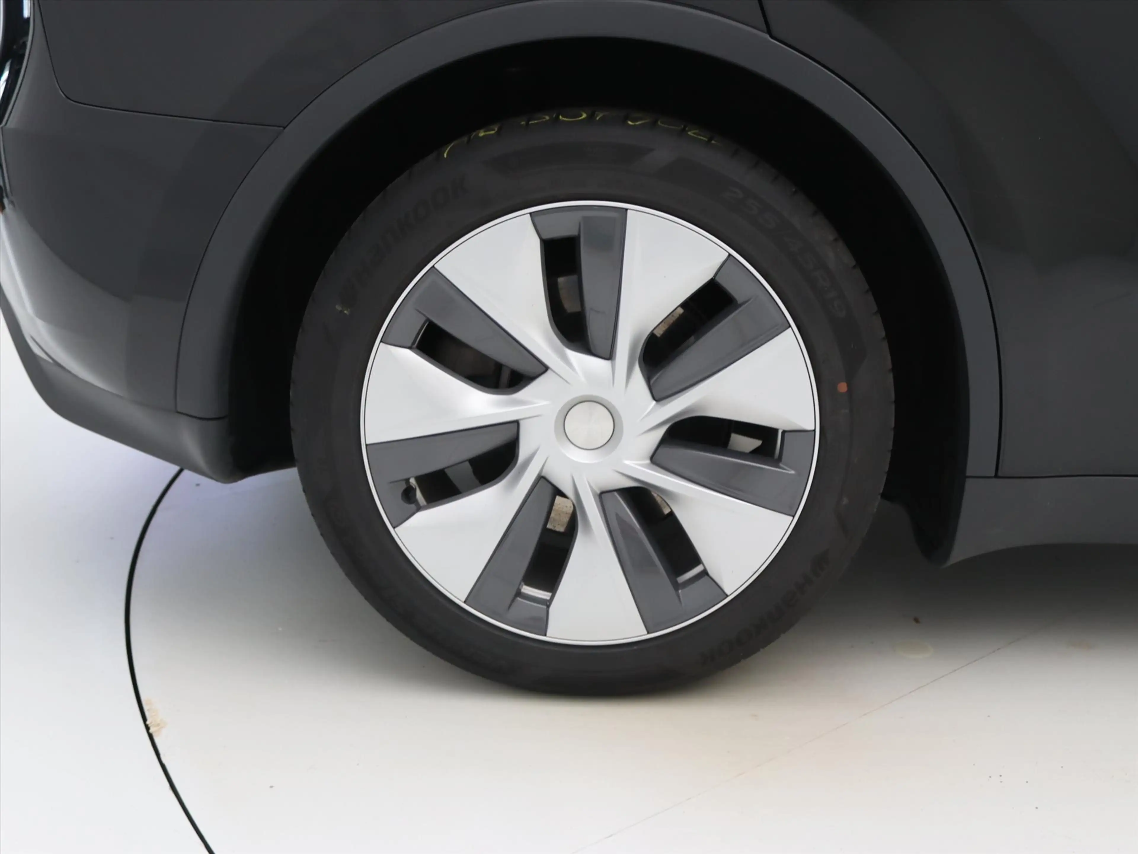 Tesla Model Y Standard RWD Plus 94.6% SoH [ AMD RYZEN+AUTOPILOT+ — photo 11