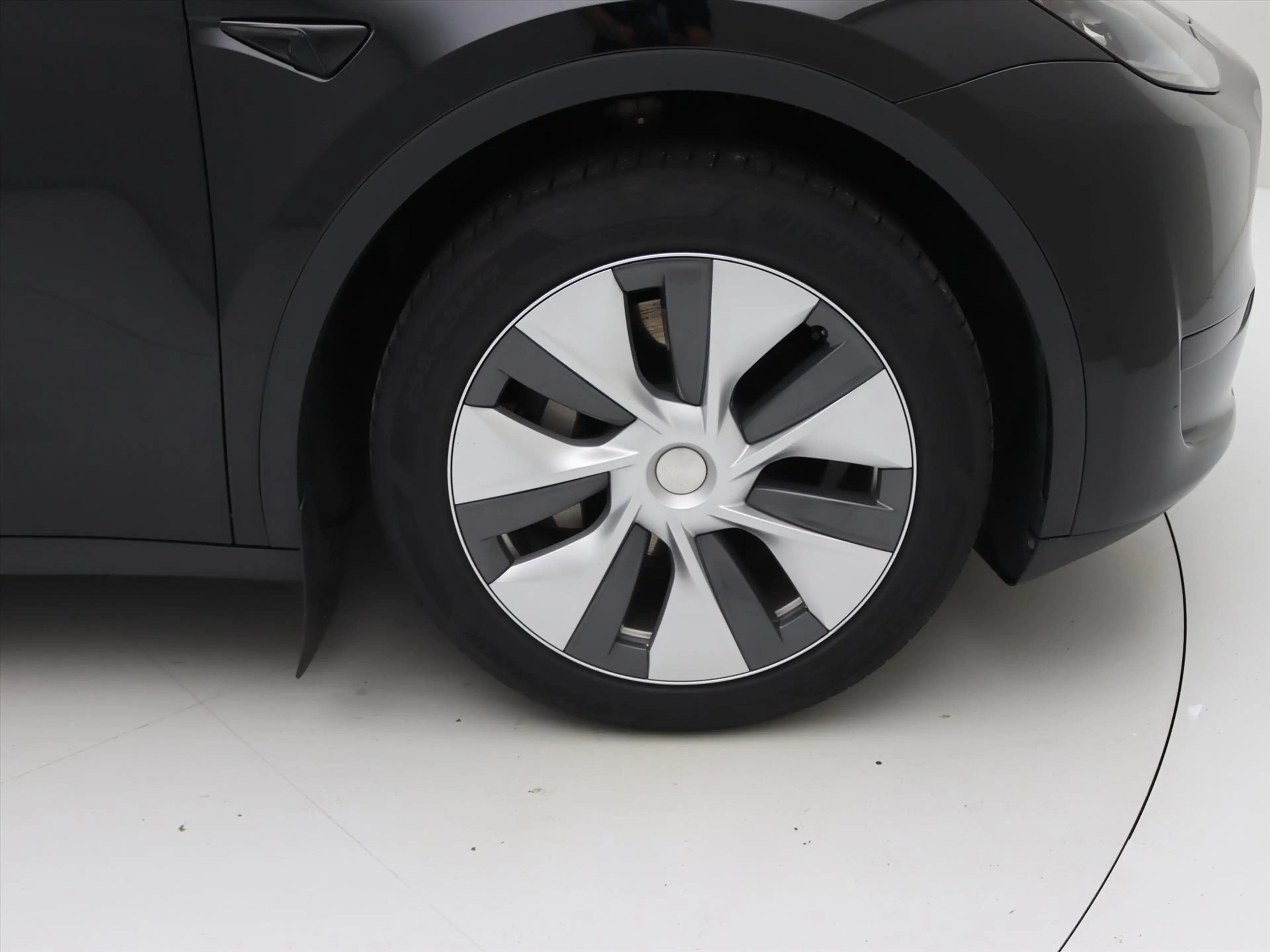 Tesla Model Y Standard RWD Plus 94.6% SoH [ AMD RYZEN+AUTOPILOT+ — photo 12