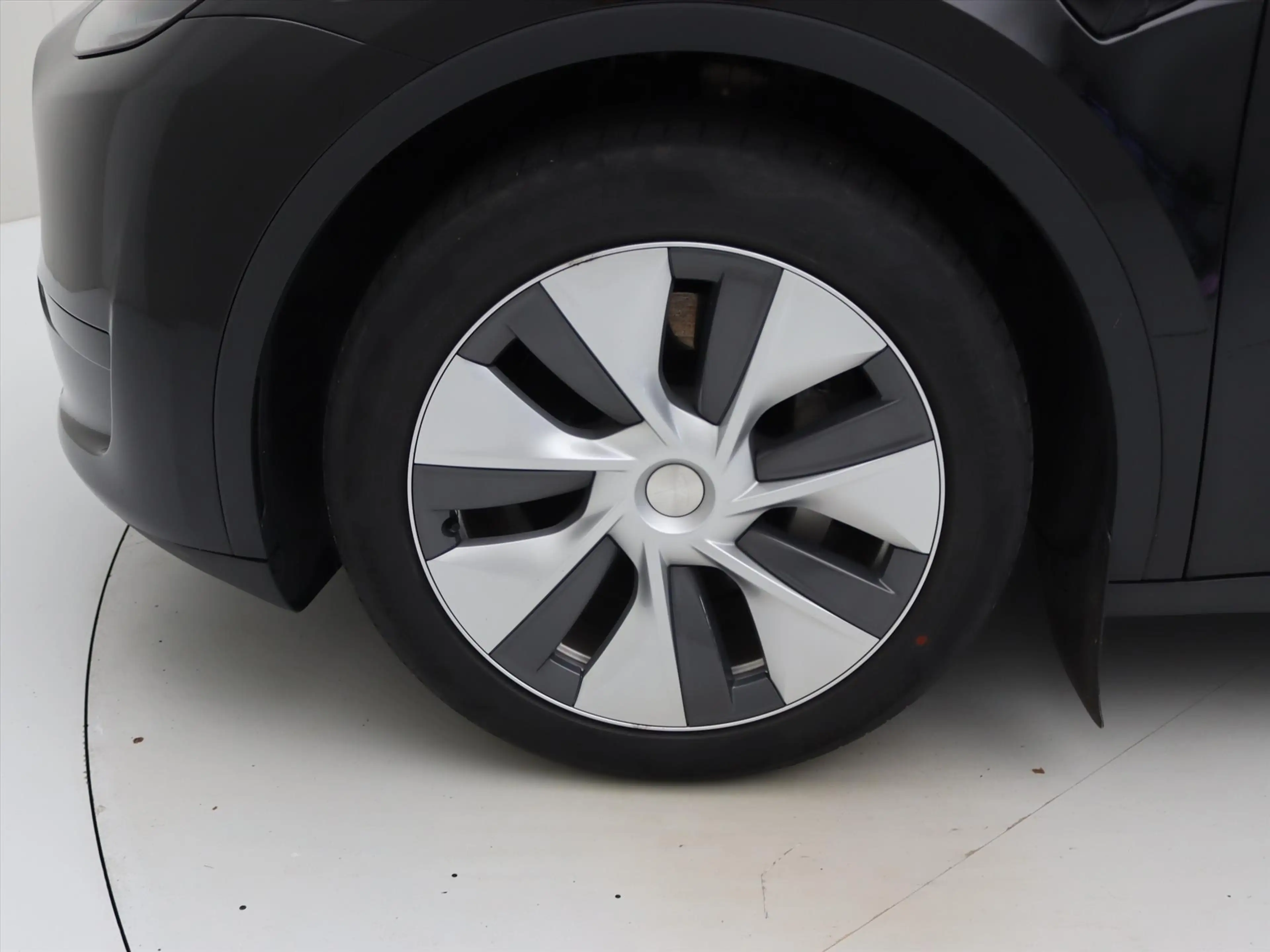 Tesla Model Y Standard RWD Plus 94.6% SoH [ AMD RYZEN+AUTOPILOT+ — photo 13
