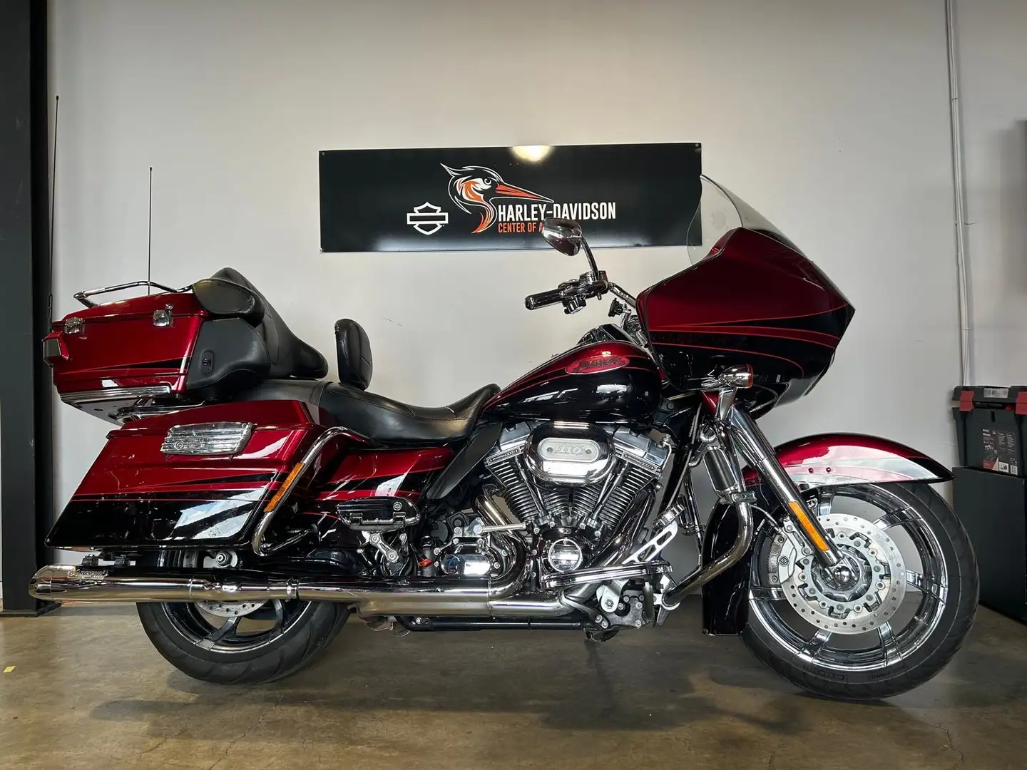 Harley-Davidson Road Glide - 1