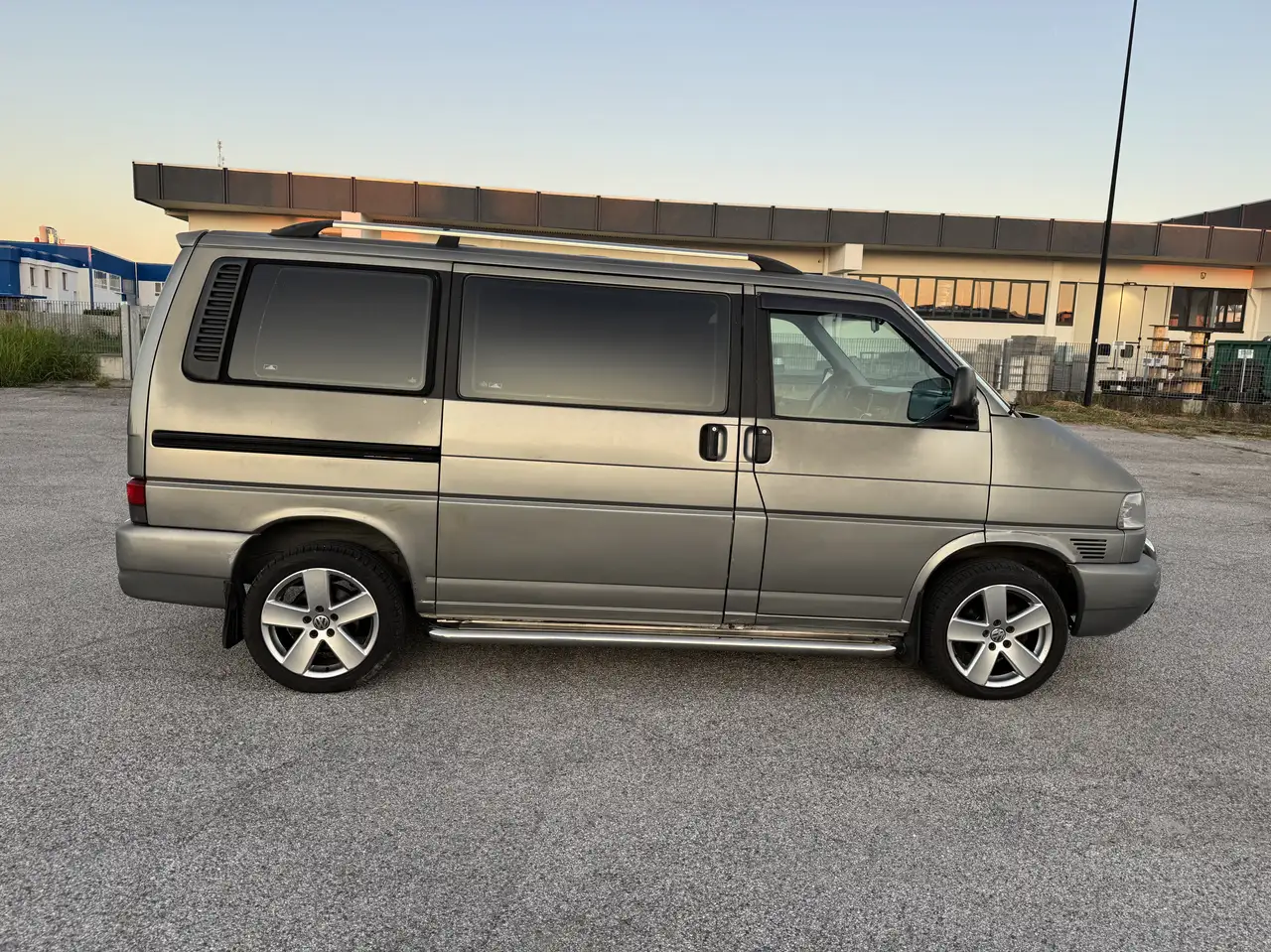 Volkswagen T4 Autocaravan, foto 6