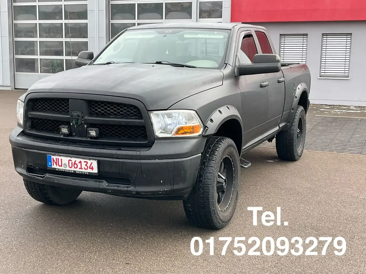 Dodge RAM 4.7L V8 .. Matt .. ATM ! Grau - 1