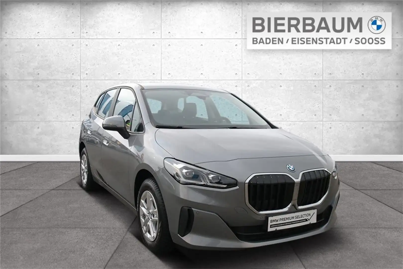 BMW 225 e xDrive Active Tourer Grau - 1