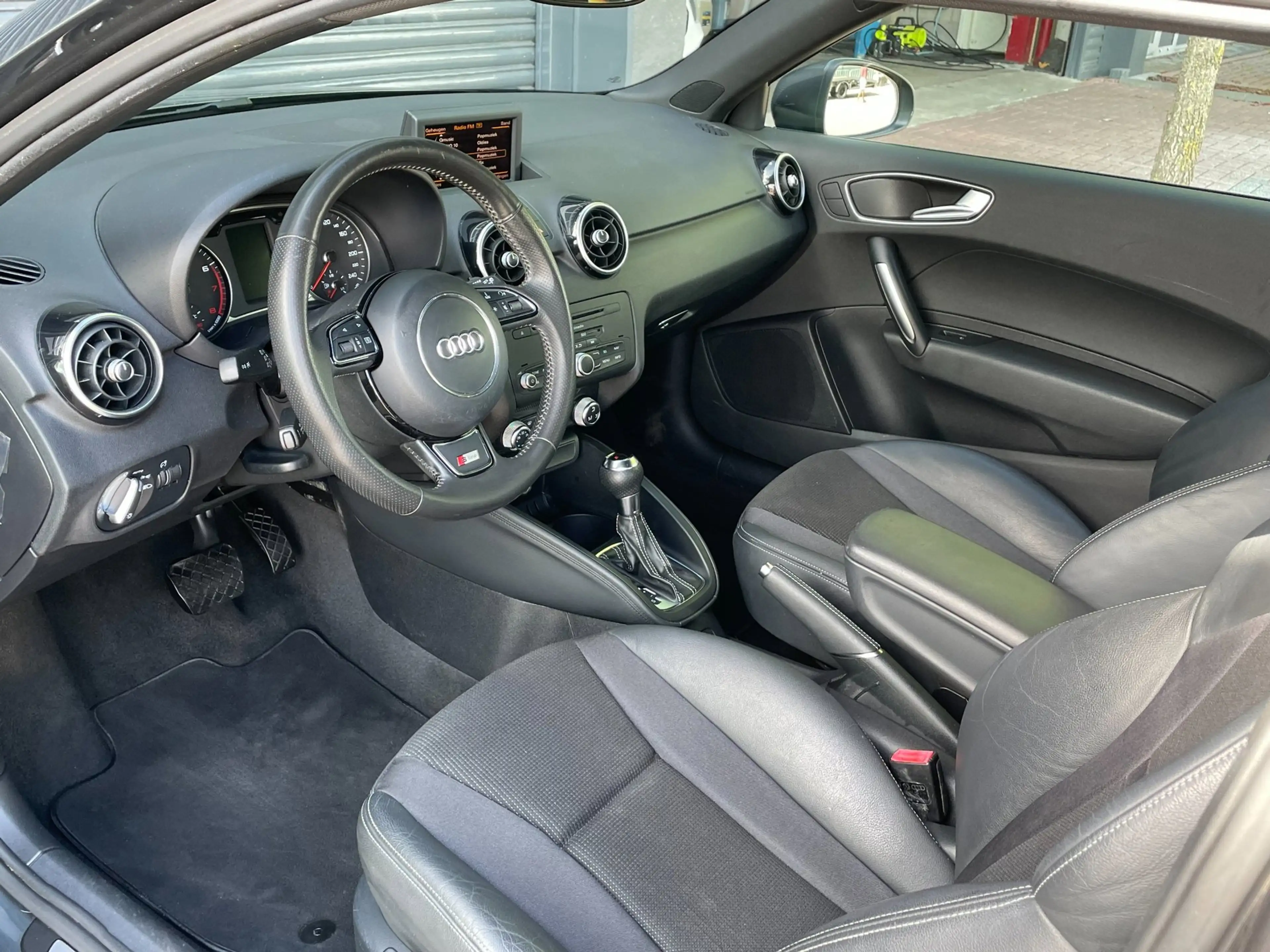 Audi A1 1.4 TFSI 3x S-Line Automaat | Led | Navi | Leder | — photo 15