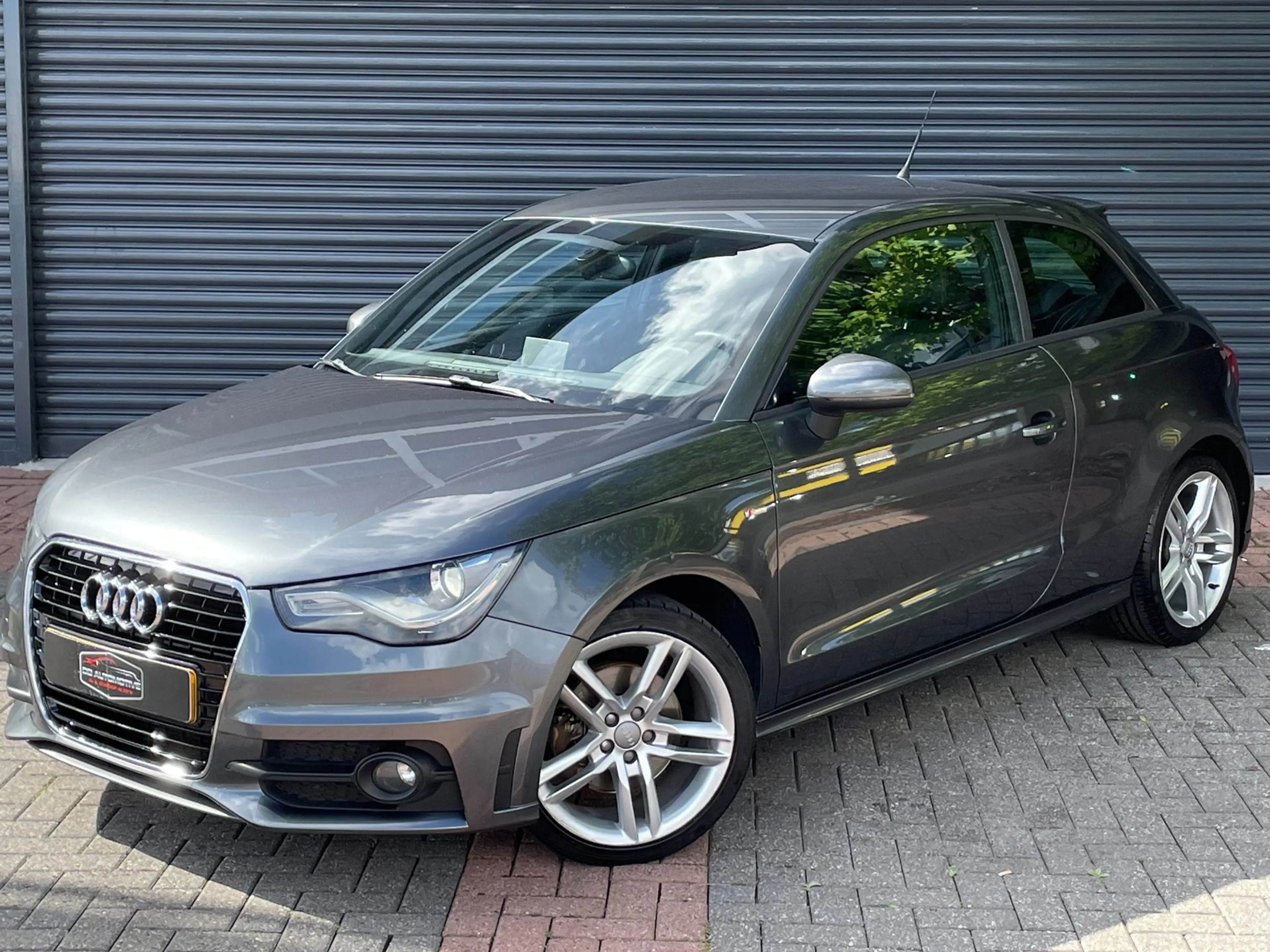 Audi A1 1.4 TFSI 3x S-Line Automaat | Led | Navi | Leder | — photo 2