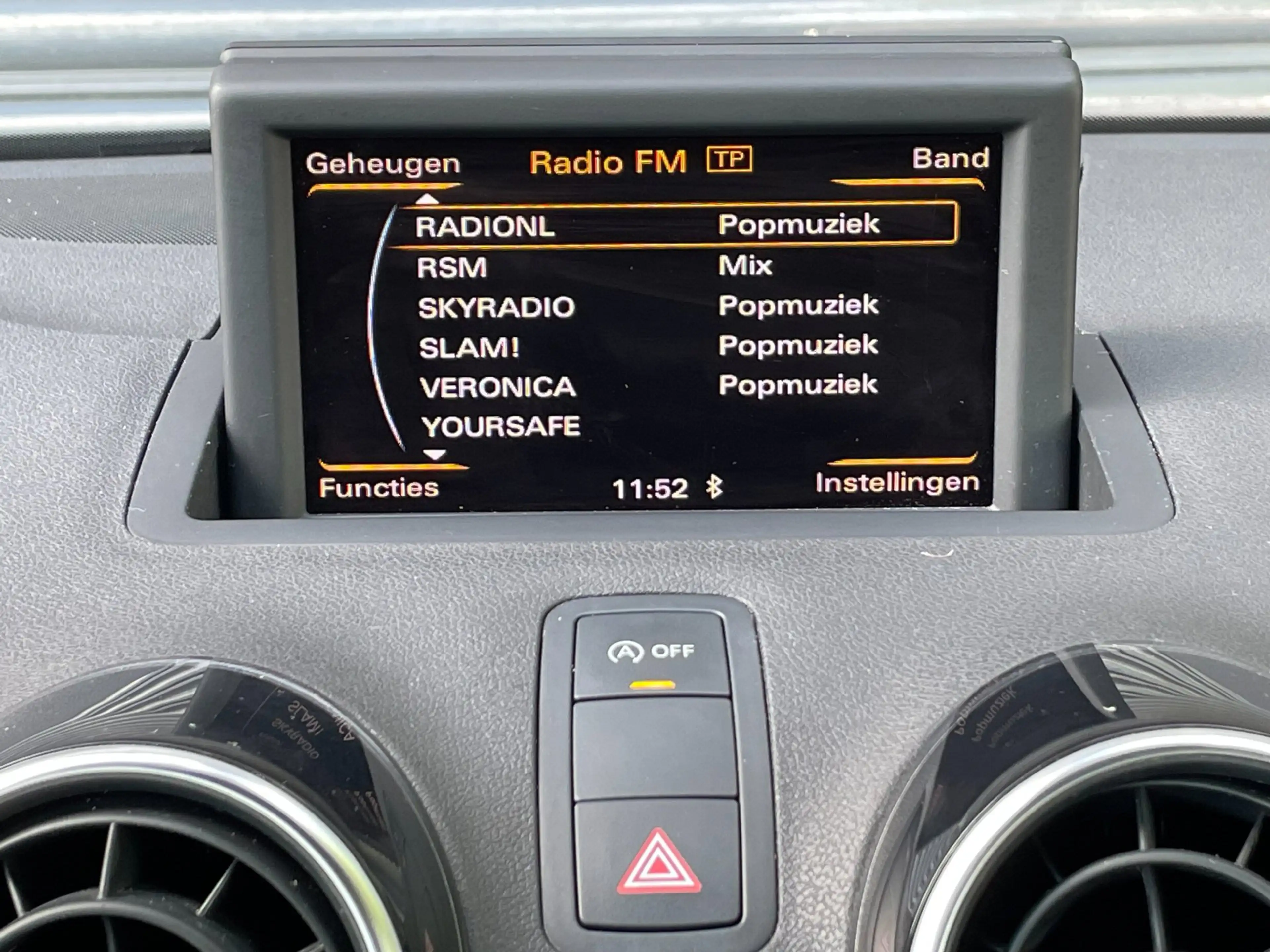 Audi A1 1.4 TFSI 3x S-Line Automaat | Led | Navi | Leder | — photo 29