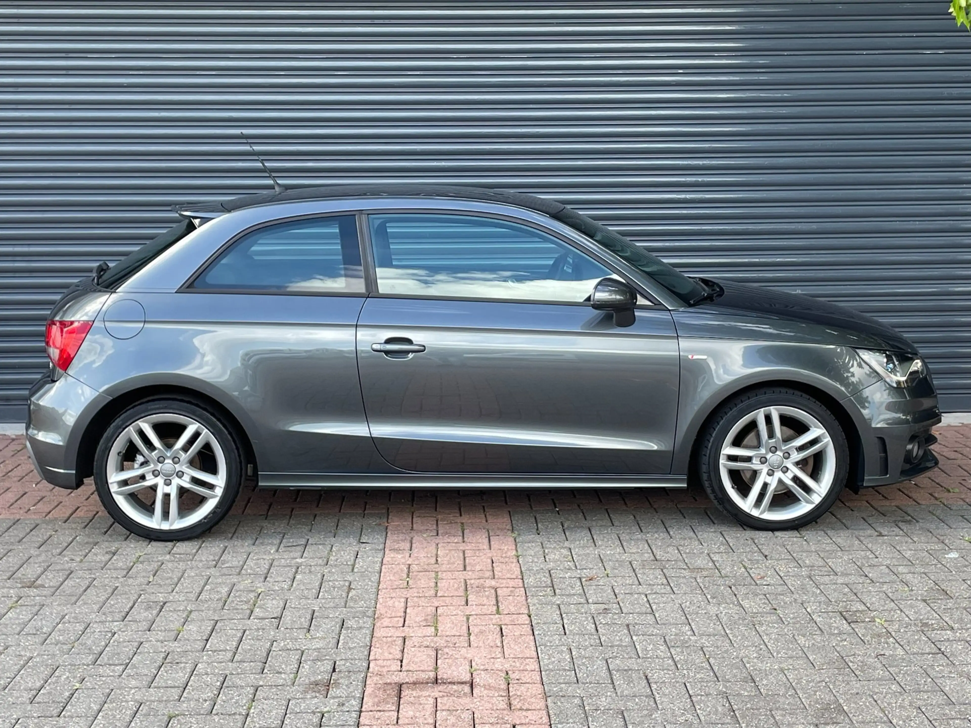 Audi A1 1.4 TFSI 3x S-Line Automaat | Led | Navi | Leder | — photo 7