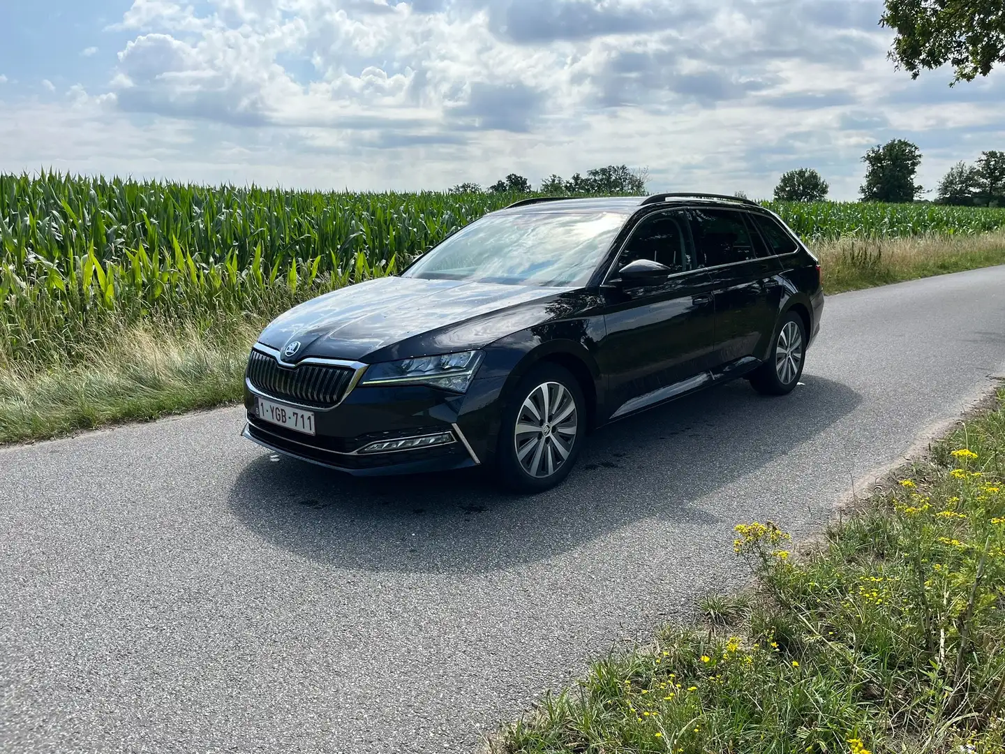 Skoda Superb Superb Combi 1.4 TSI iV DSG Ambition - Nette staat Noir - 1