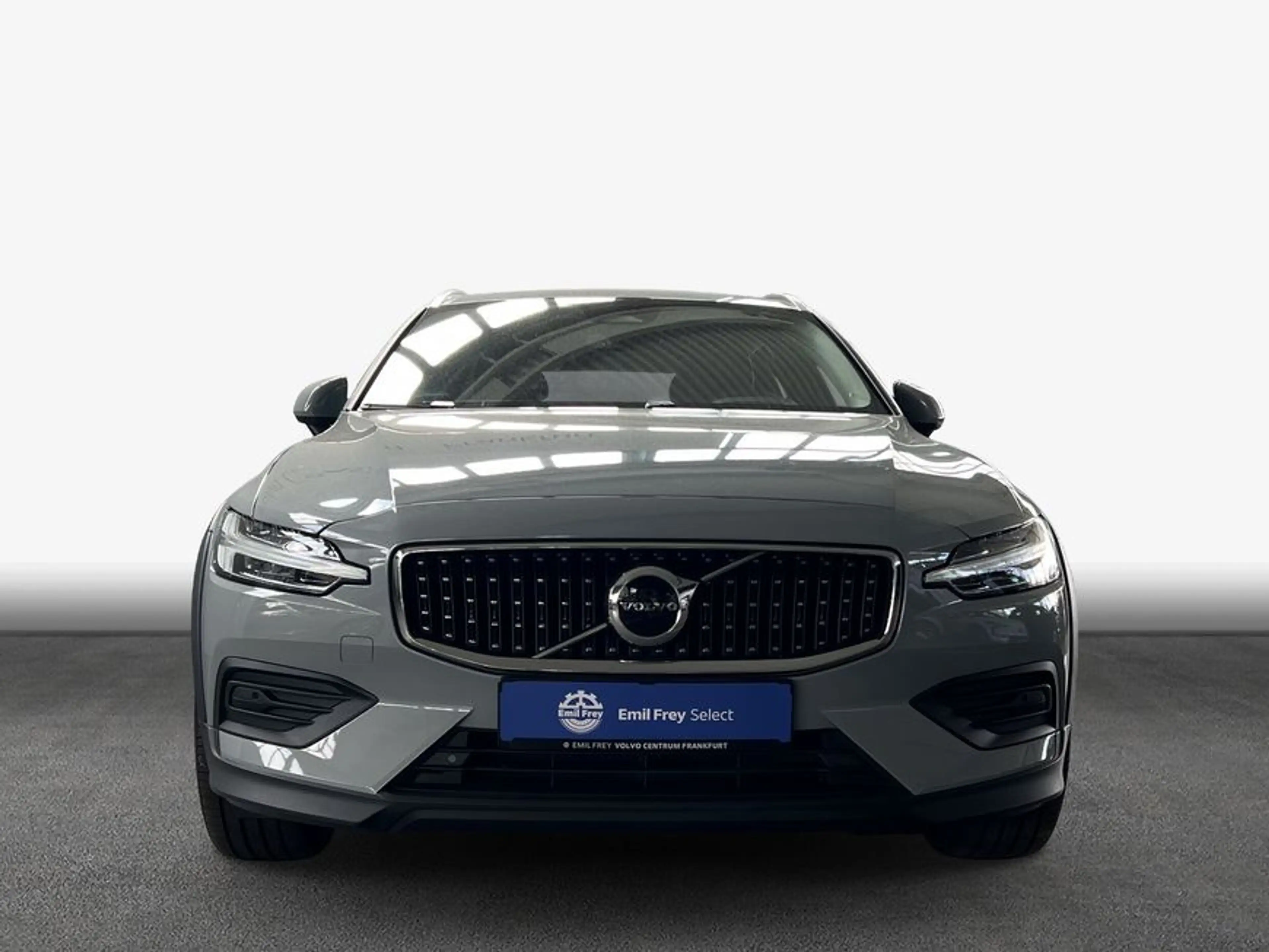 Volvo V60 Cross Country V60 Cross Country B4 D AWD Plus — photo 3