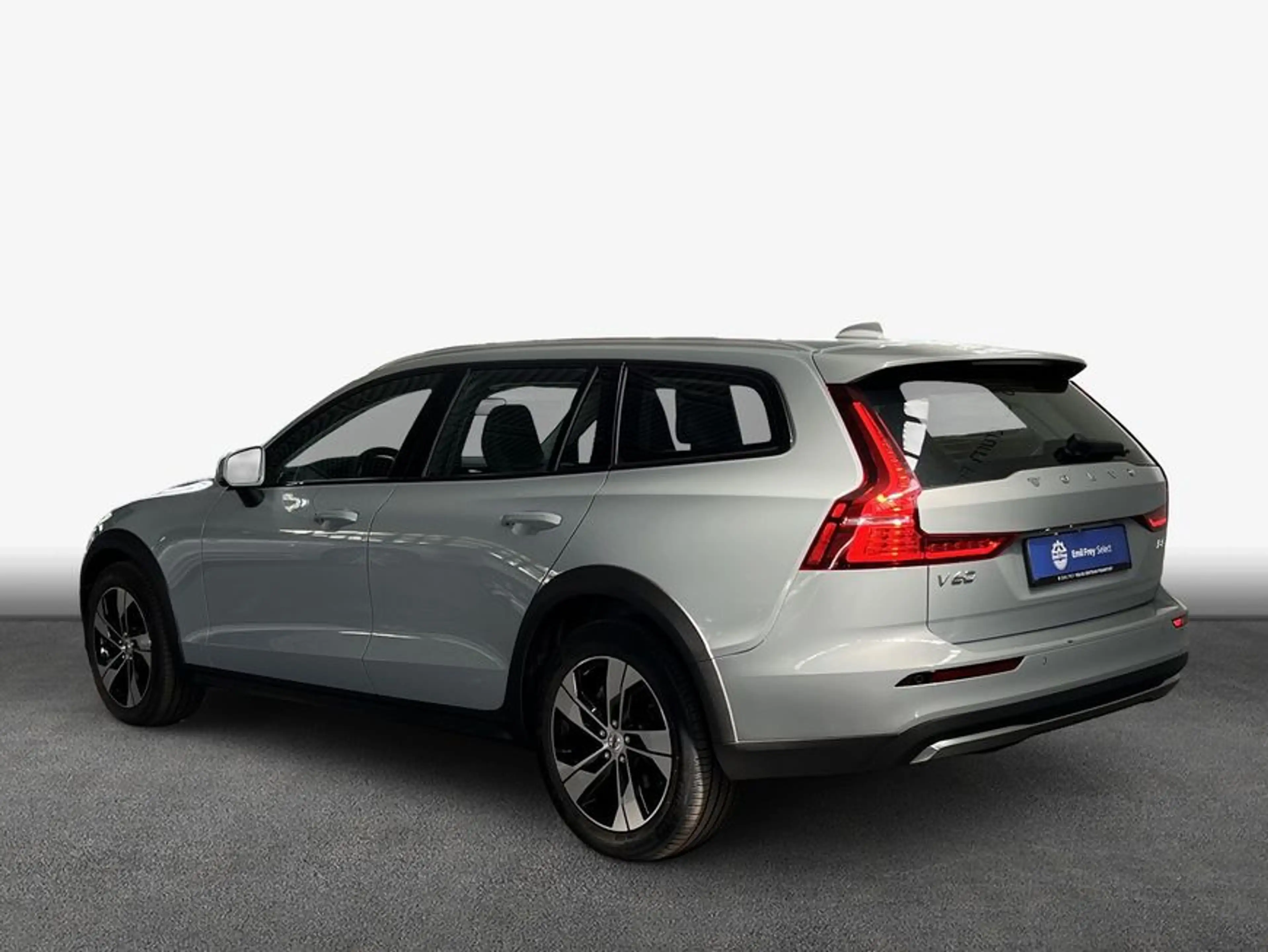Volvo V60 Cross Country V60 Cross Country B4 D AWD Plus — photo 5