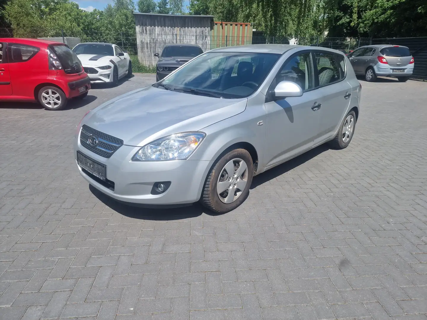 Kia Ceed / cee'd 1.4 CVVT EX Plateado - 2