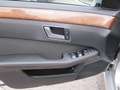 Mercedes-Benz E 200 CGI BlueEfficiency Silber - thumbnail 25