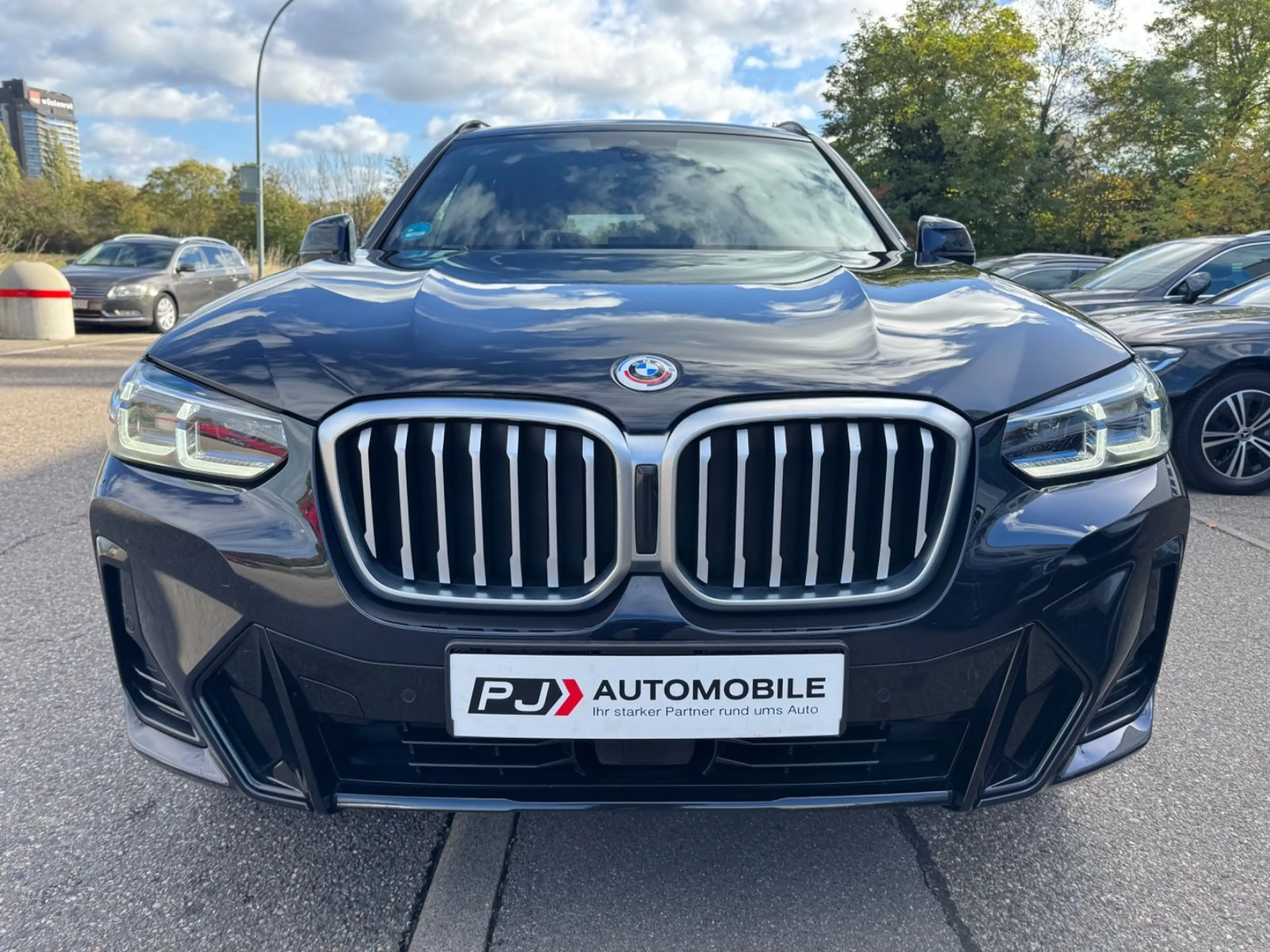 BMW X3 xDrive 20 d M Sport Navi Laser Ambien ACC AHK — photo 9