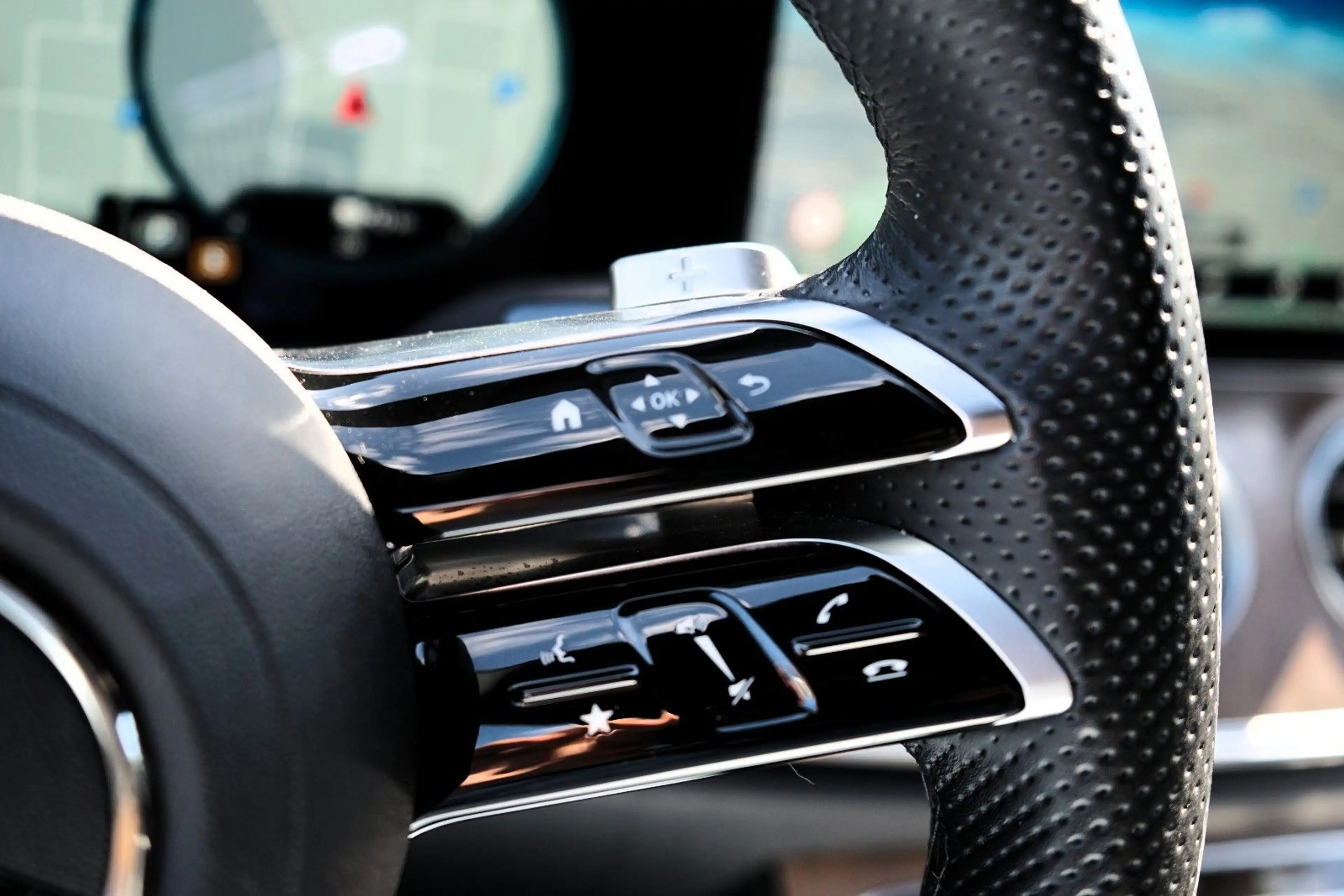 Mercedes-Benz E 300 de AMG/1.HAND/BURMESTER/ASSISTENT/AMBIENTE — photo 7