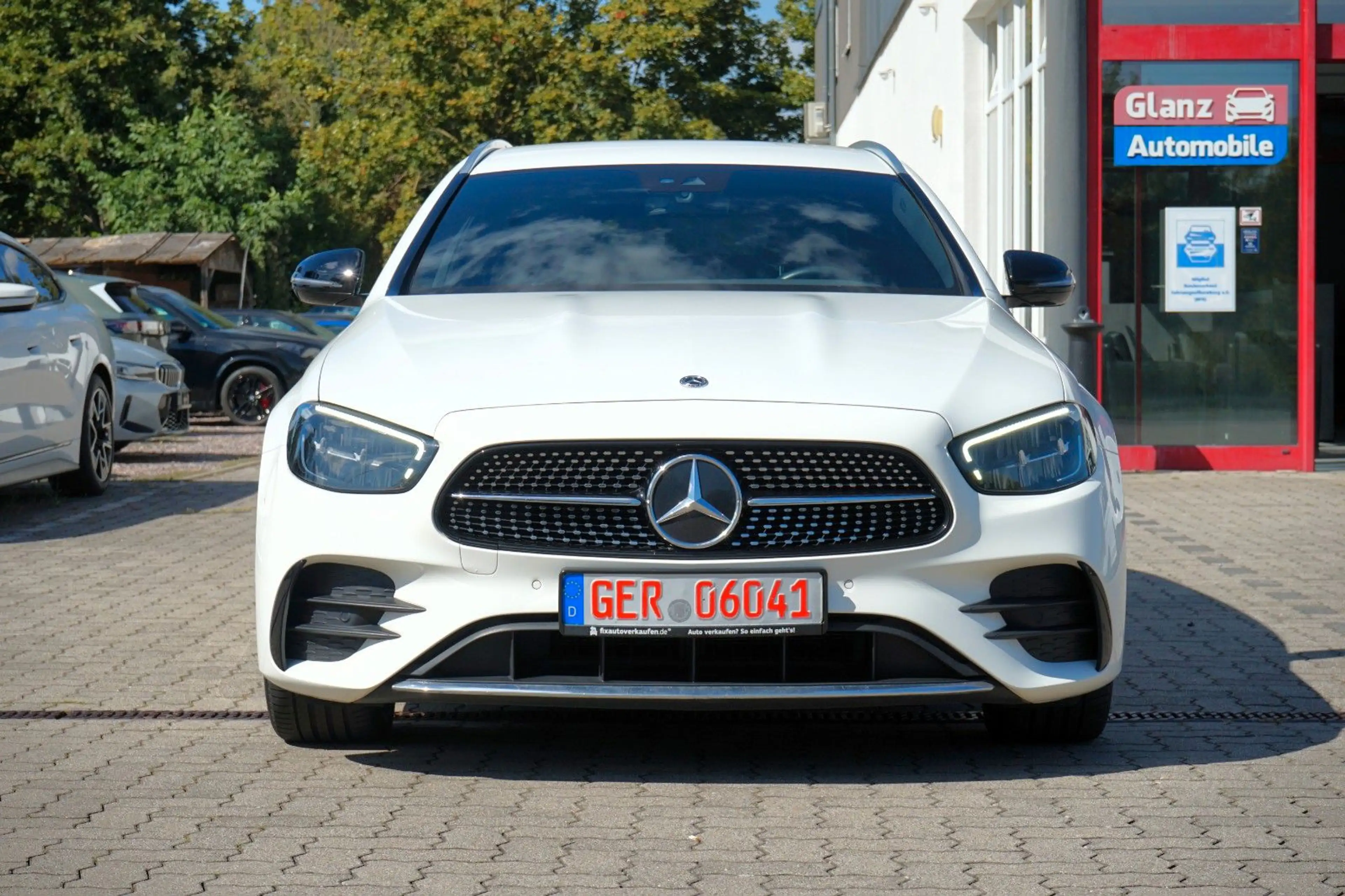 Mercedes-Benz E 300 de AMG/1.HAND/BURMESTER/ASSISTENT/AMBIENTE — photo 20
